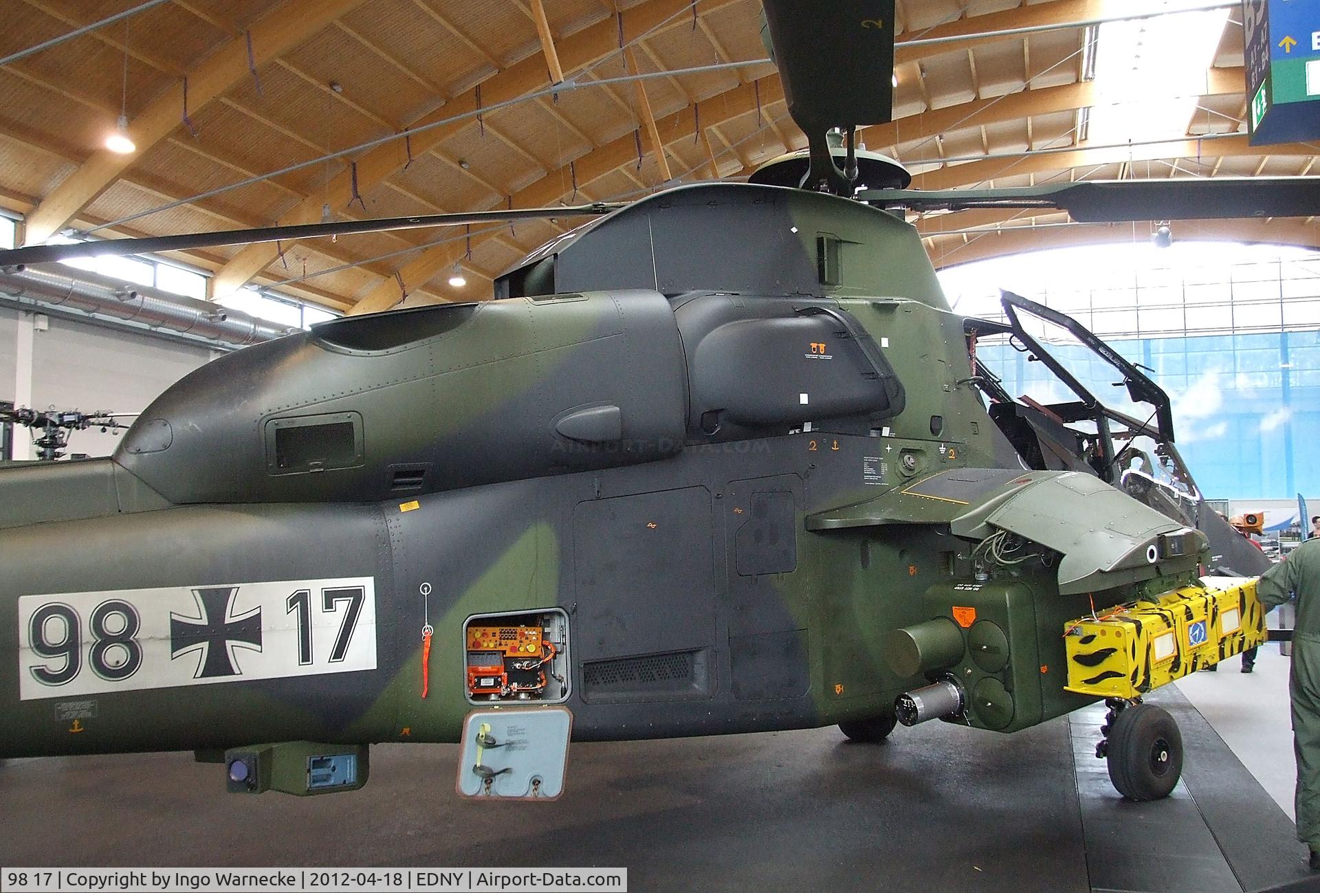 98 17, Eurocopter EC-665 Tiger UHT C/N 1013/UHT13, Eurocopter EC665 Tiger UHT of the German armed forces flight test establishment (Wehrtechnische Dienststelle 61) at the AERO 2012, Friedrichshafen