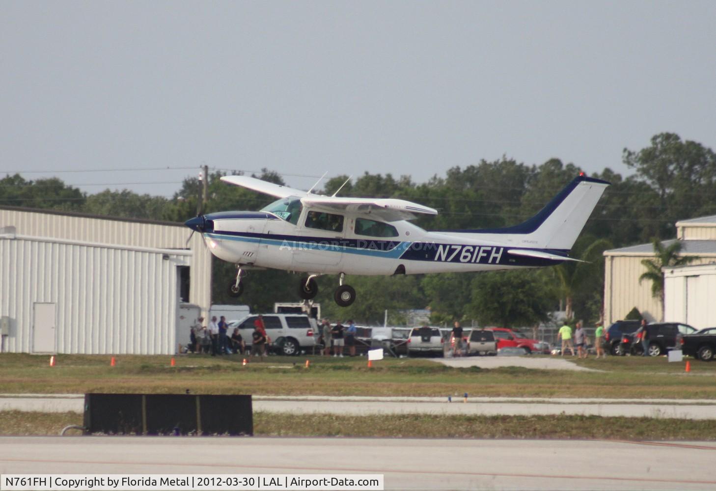 N761FH, 1977 Cessna 210M Centurion C/N 21062218, Cessna 210M