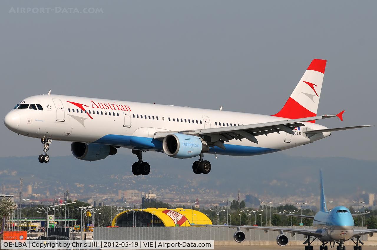 OE-LBA, 1995 Airbus A321-111 C/N 552, Austrian Airlines
