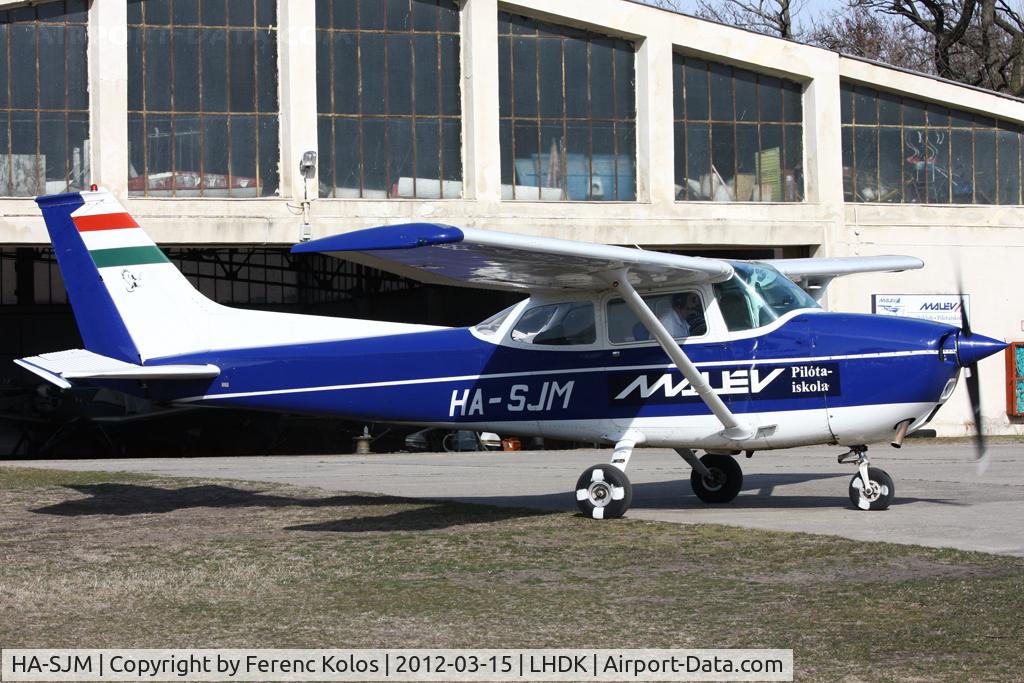 HA-SJM, Cessna 172M C/N 17261908, Dunakeszi