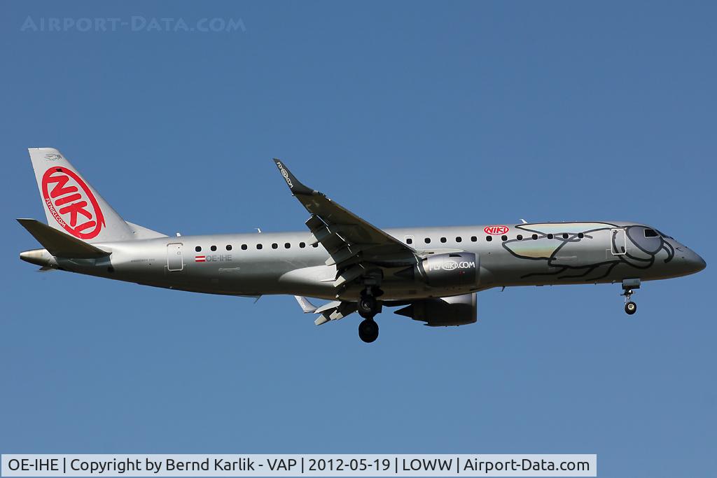 OE-IHE, 2010 Embraer 190LR (ERJ-190-100LR) C/N 19000387, Approaching Rwy 11