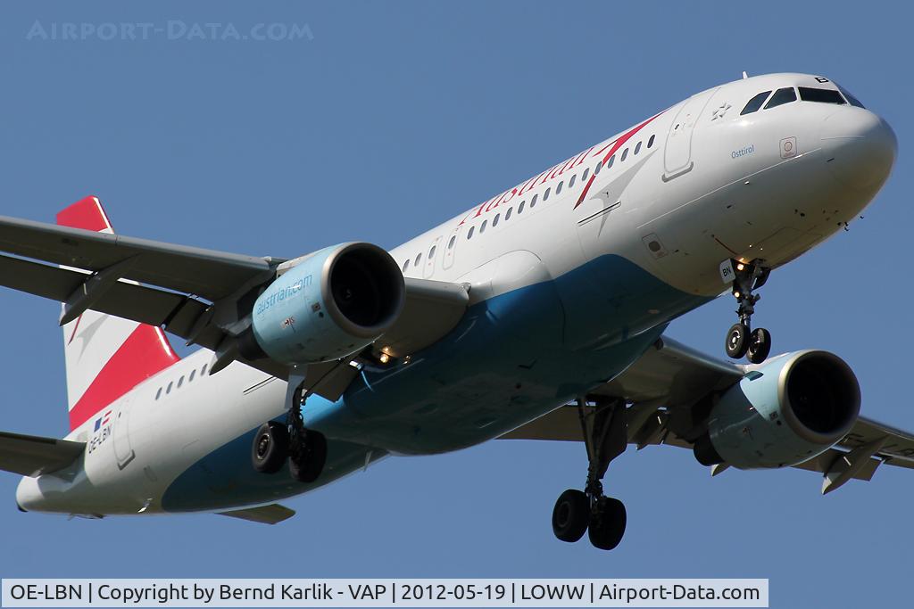 OE-LBN, 1997 Airbus A320-214 C/N 768, Approaching Rwy 11