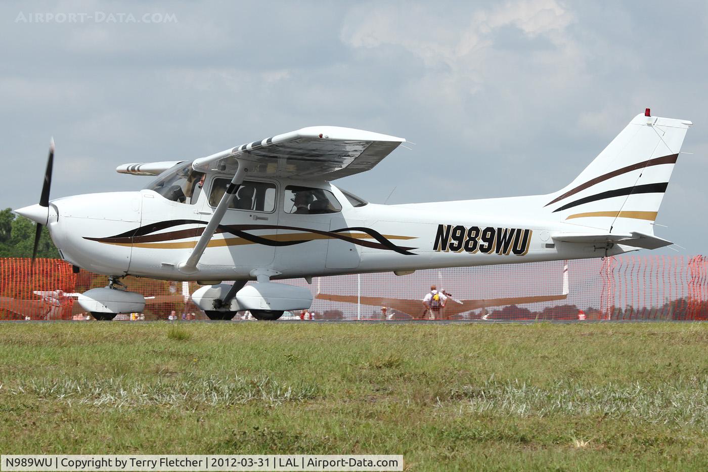 N989WU, 1998 Cessna 172R C/N 17280571, At 2012 Sun N Fun