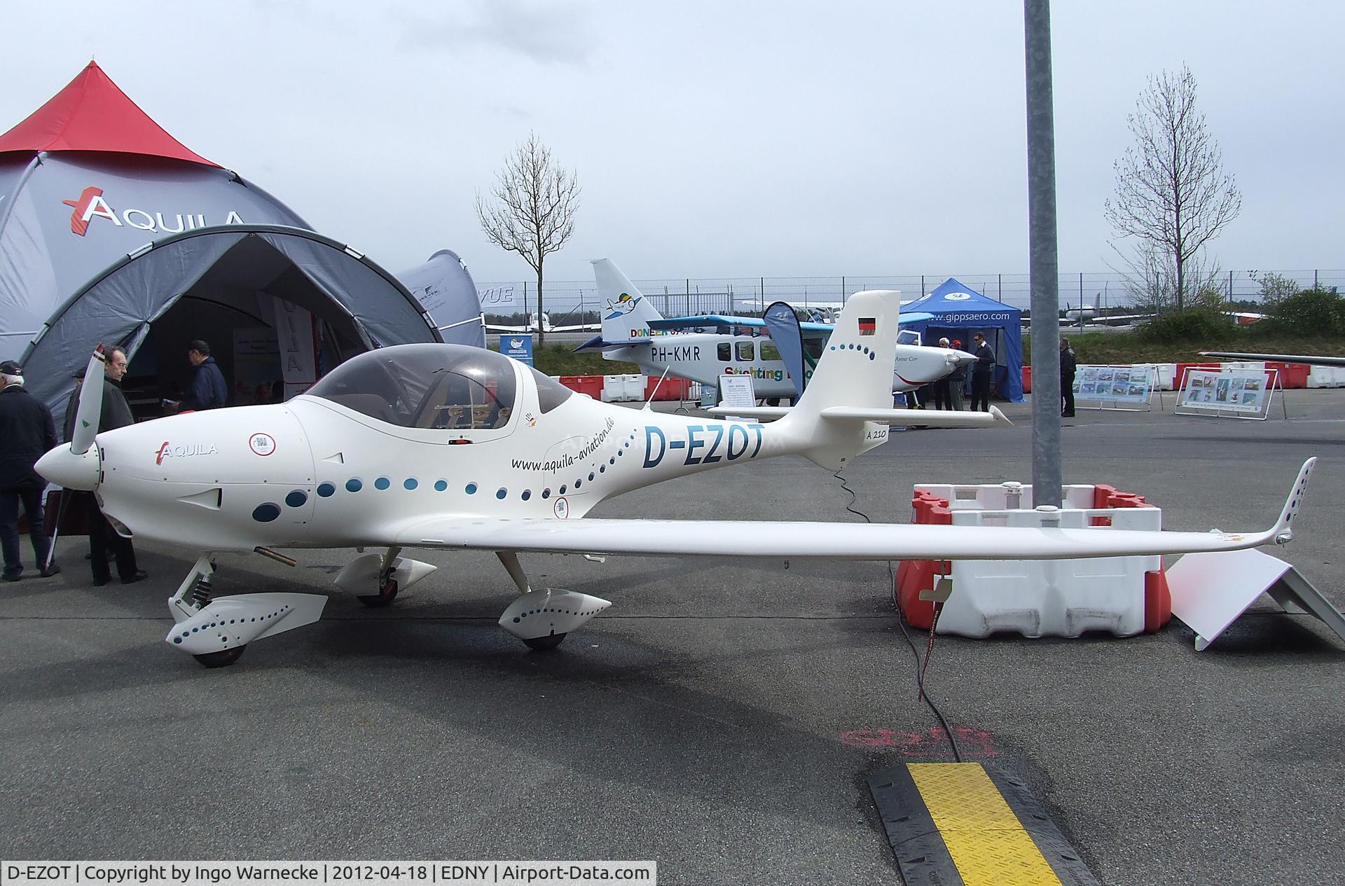 D-EZOT, 2011 Aquila A210 (AT01) C/N AT01-228, Aquila A210 (AT01) at the AERO 2012, Friedrichshafen