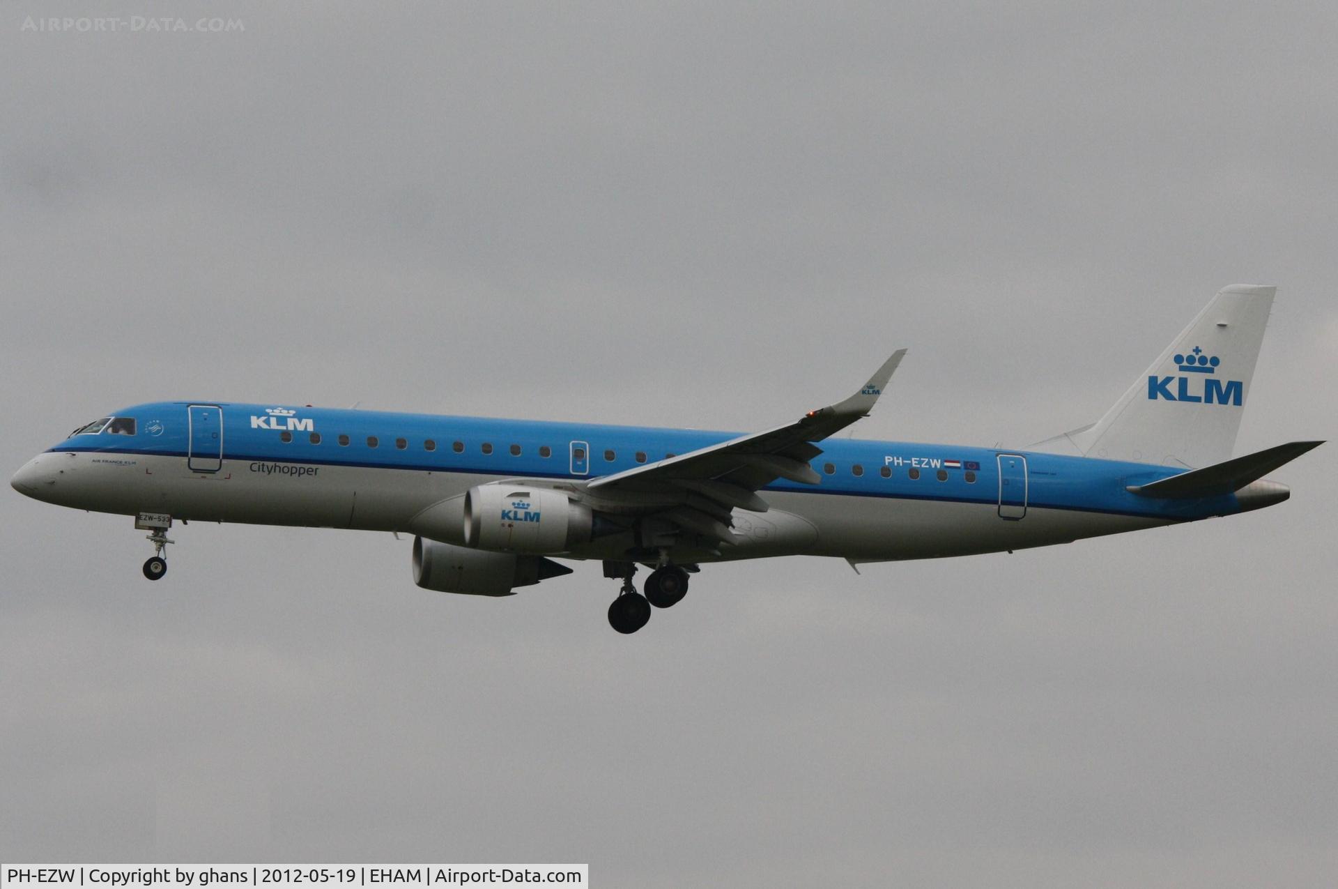 PH-EZW, 2012 Embraer 190LR (ERJ-190-100LR) C/N 19000533, Landing rw18C
