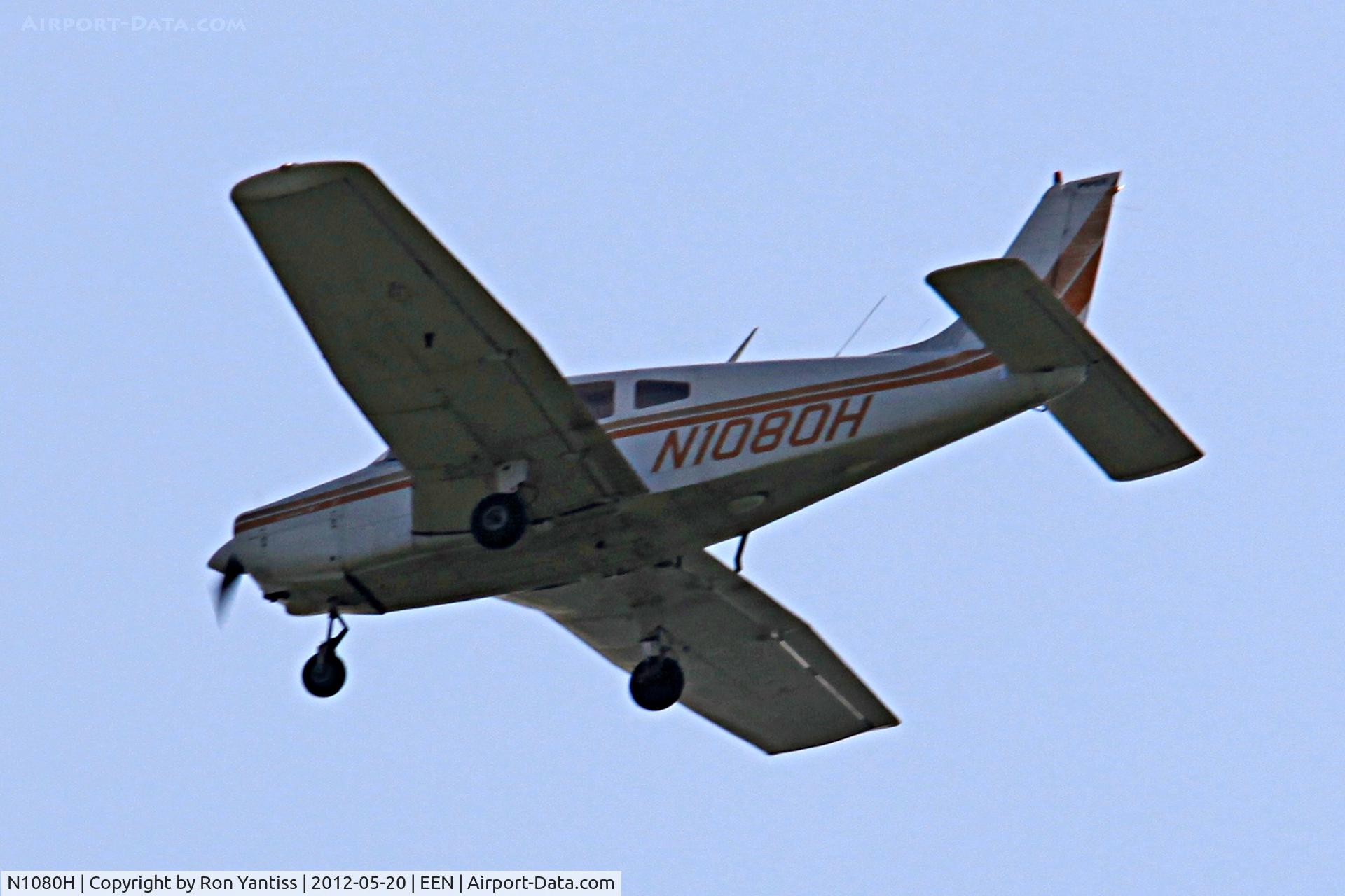 N1080H, Piper PA-28-151 C/N 28-7715306, Short final for runway 02, Dillant-Hopkins Airport, Keene, NH