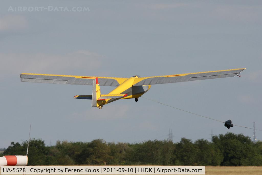 HA-5528, 1985 Rubik R-26SU Góbé 82 C/N AA800044, Dunakeszi