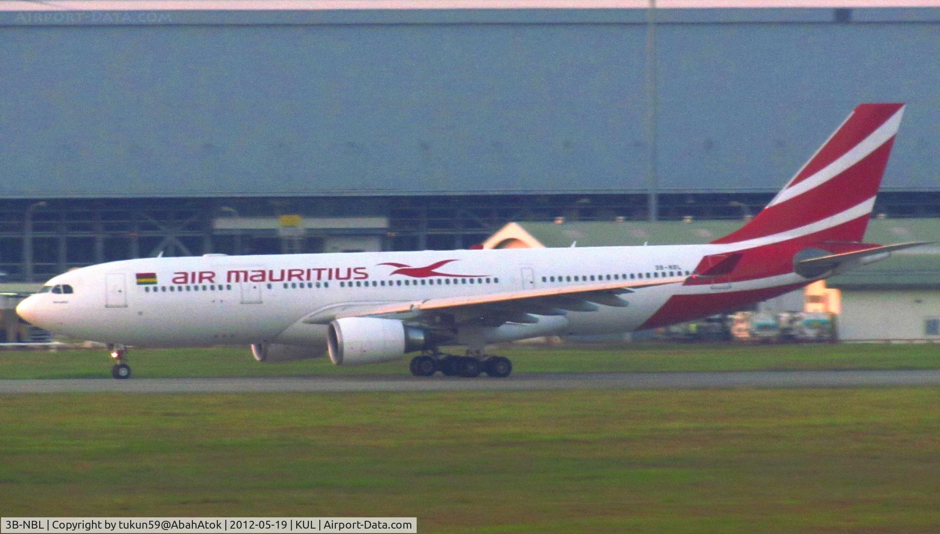 3B-NBL, 2009 Airbus A330-202 C/N 1057, Air Mauritius