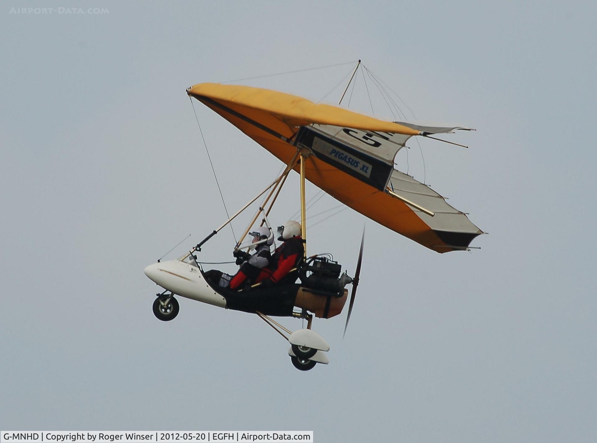 G-MNHD, 1985 Solar Wings Pegasus XL-R C/N SW-WA-1047, Resident microlight.