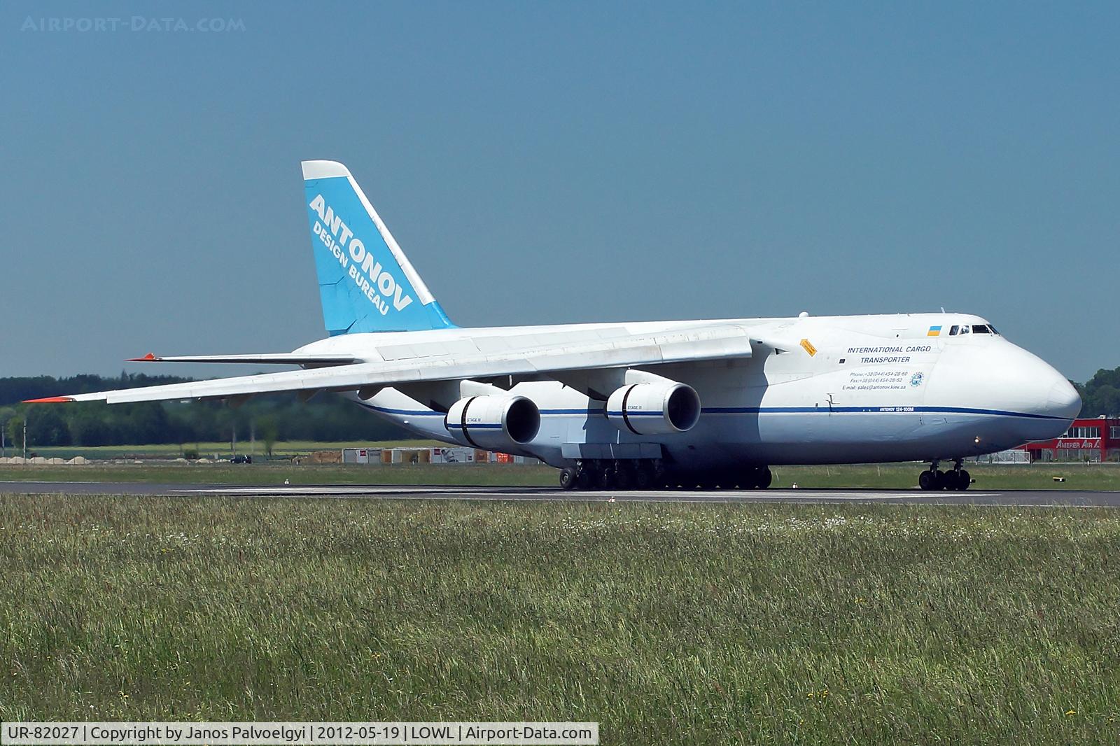 UR-82027, 1990 Antonov An-124-100 Ruslan C/N 19530502288, Antonov An-124-100 Ruslan landing on 