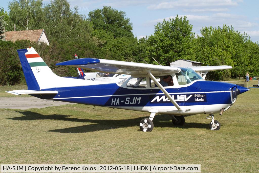 HA-SJM, Cessna 172M C/N 17261908, Dunakeszi