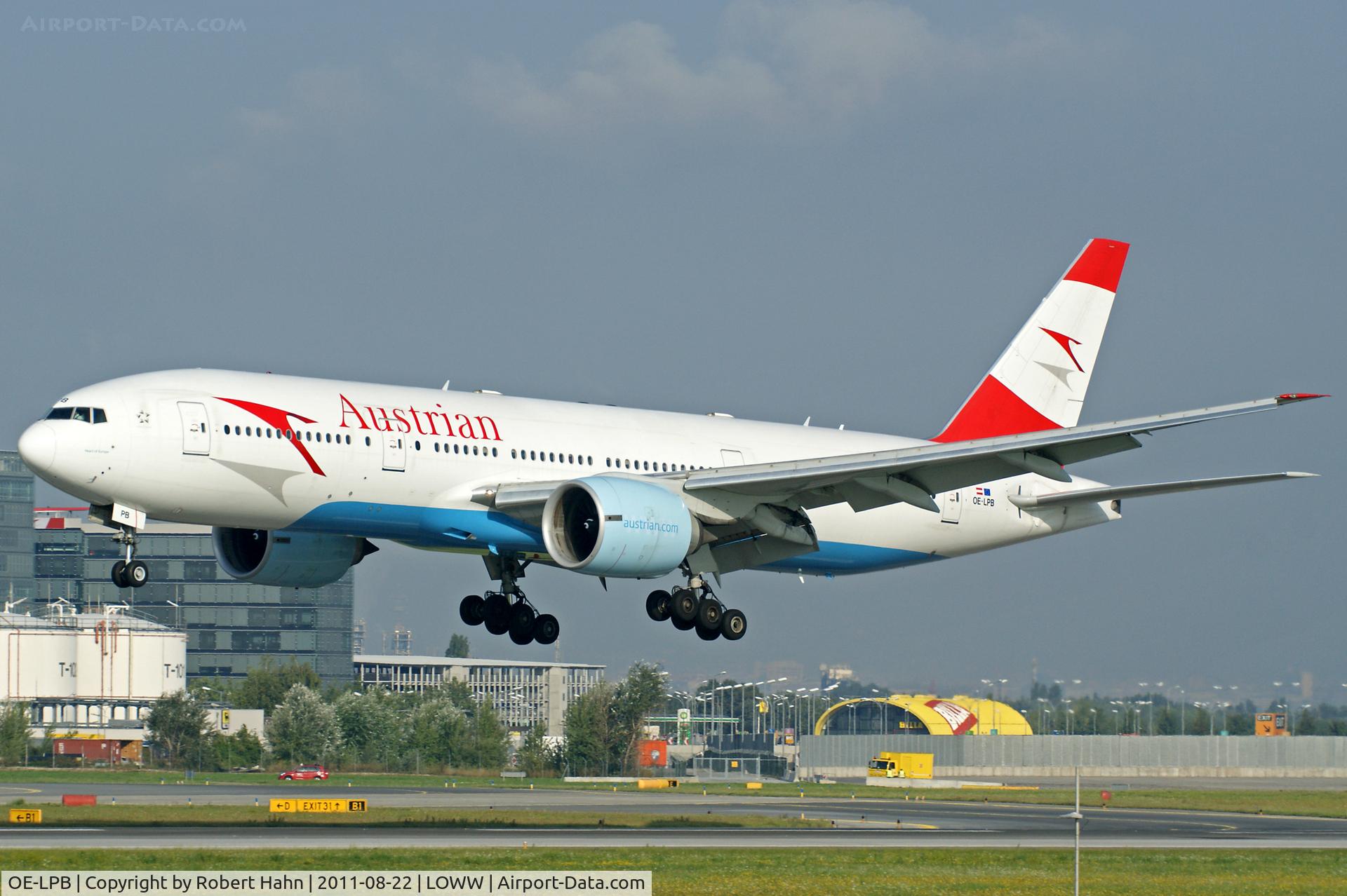OE-LPB, 1998 Boeing 777-2Z9/ER C/N 28699, Landing on RWY16
