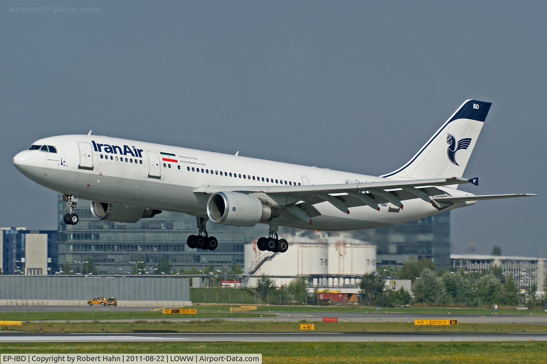 EP-IBD, 1993 Airbus A300B4-605R C/N 696, Landing on RWY16