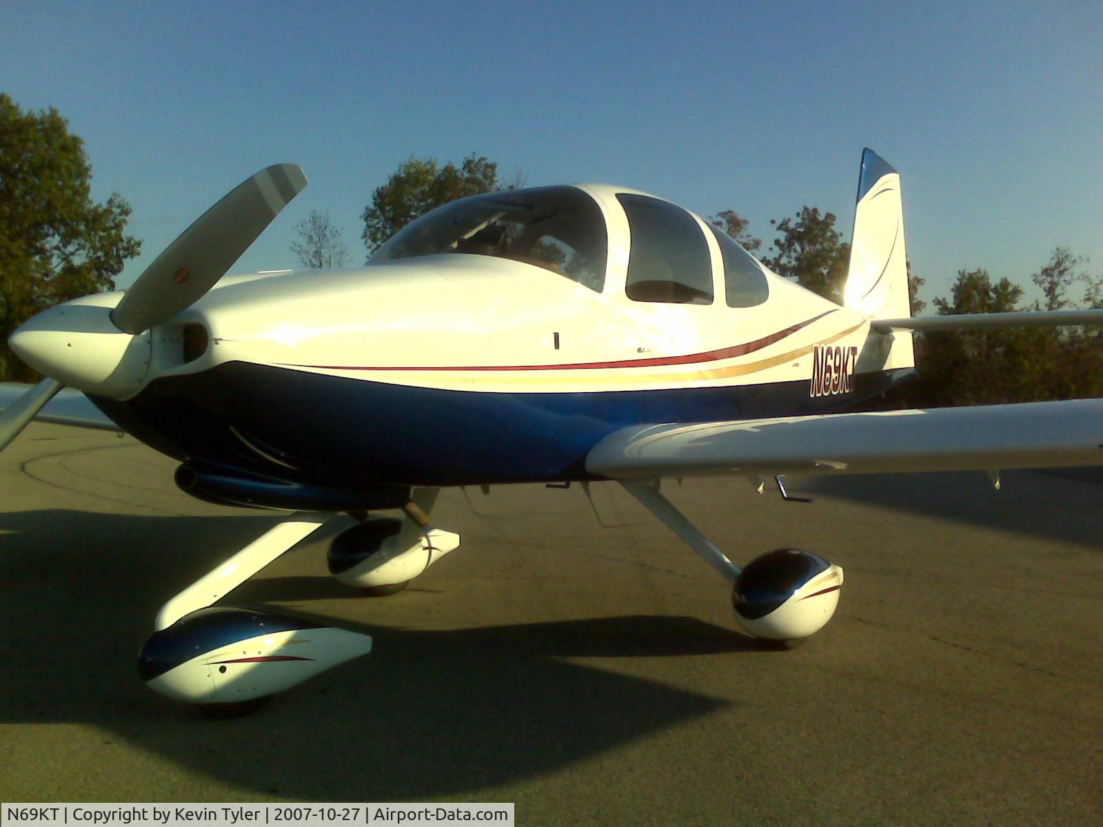 N69KT, Vans RV-10 C/N 40077, N69KT RV 10