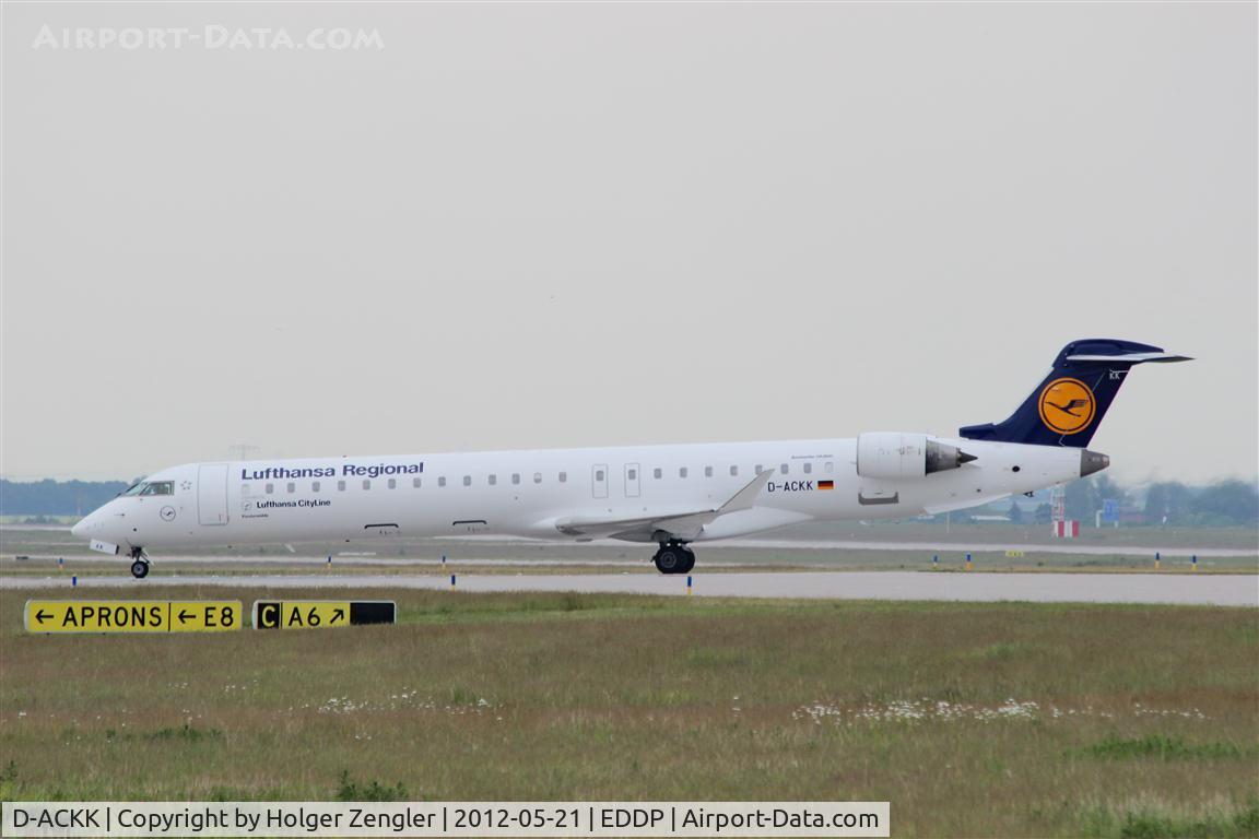 D-ACKK, 2006 Bombardier CRJ-900LR (CL-600-2D24) C/N 15094, LH2168 from MUC on taxiway....