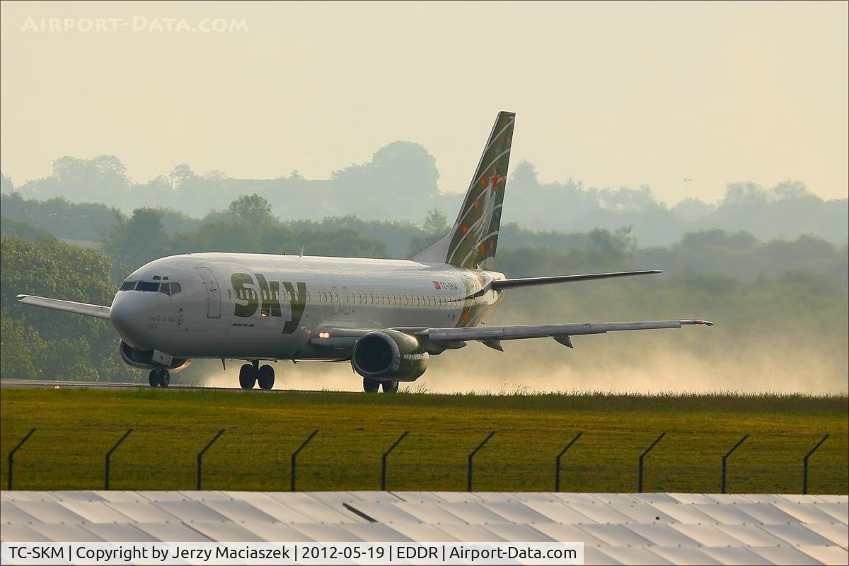 TC-SKM, 1997 Boeing 737-49R C/N 28882, Boeing 737-49R