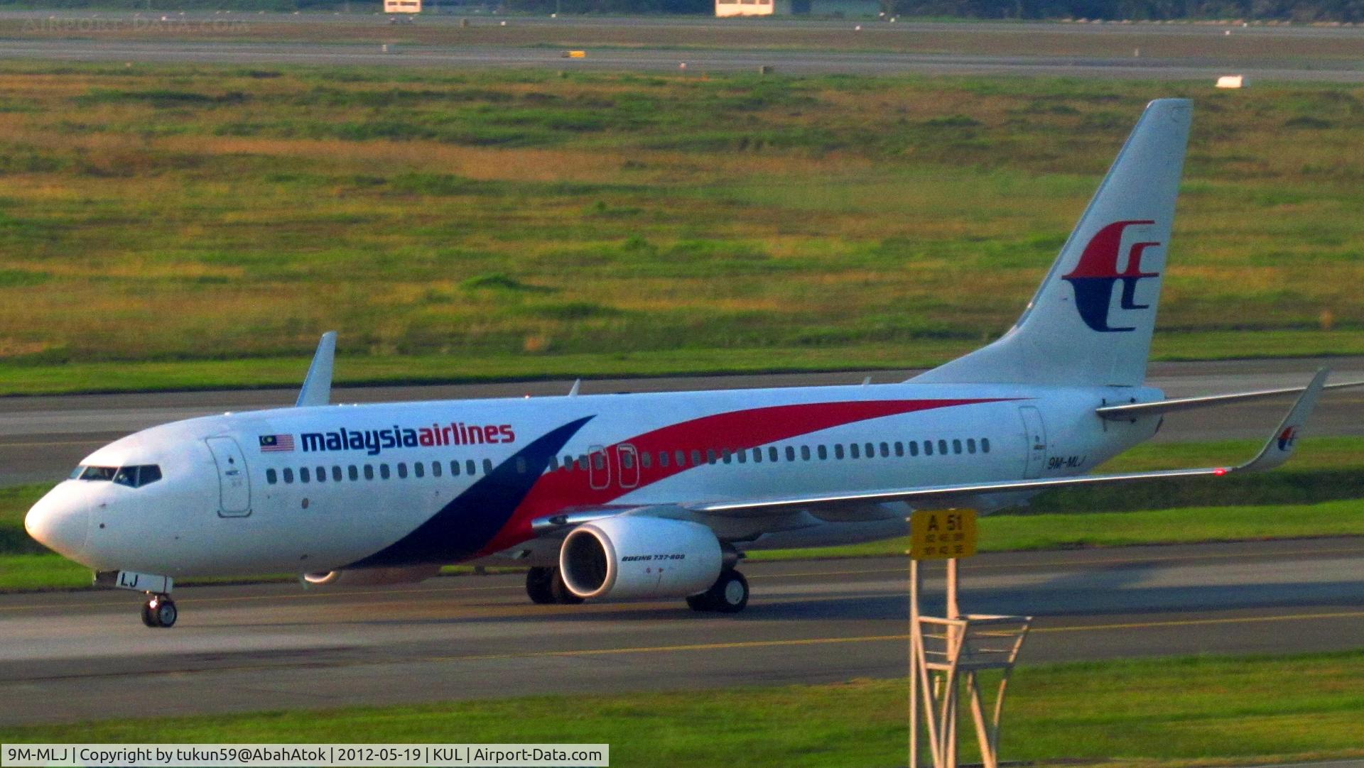 9M-MLJ, 1992 Boeing 737-4S3 C/N 25594, Malaysia Airlines