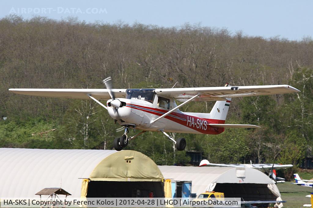 HA-SKS, 1984 Cessna 152 C/N 15285904, Gödöllö
