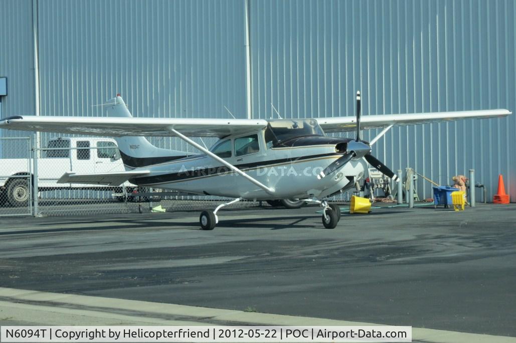 N6094T, 1982 Cessna TR182 Turbo Skylane RG C/N R18201899, Parked at Howard Aviation