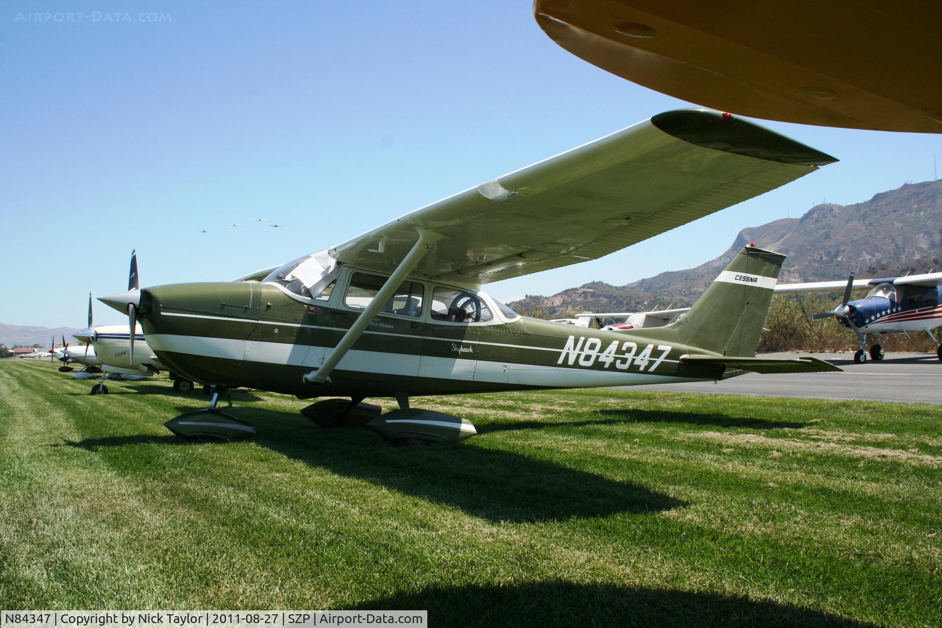 N84347, 1969 Cessna 172K Skyhawk C/N 17258434, Parked on the grass