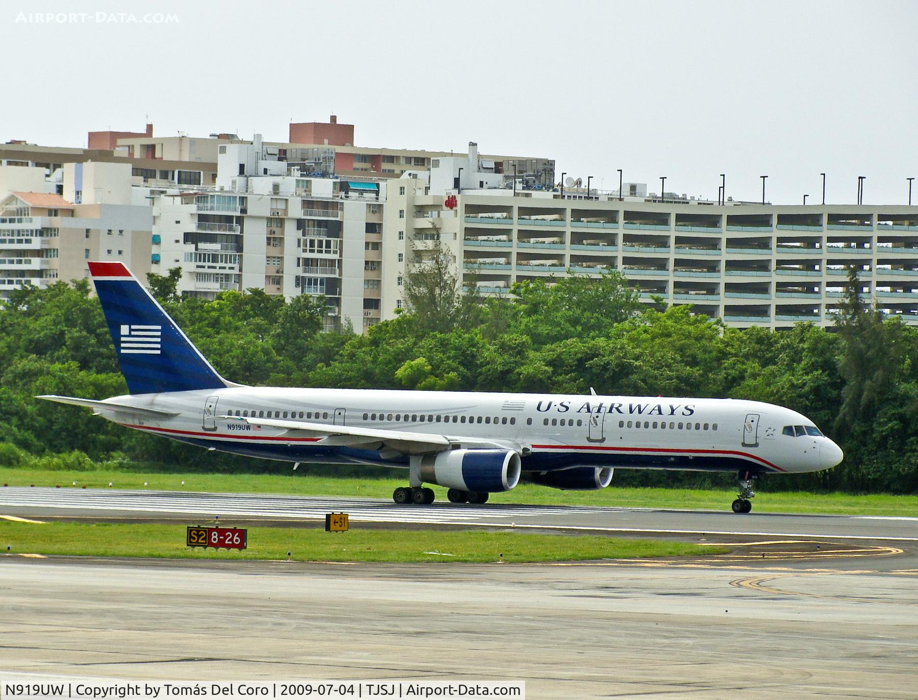 N919UW, 1982 Boeing 757-225 C/N 22198, N919UW US Airways 1982 Boeing 757-225 C/N 22198

TJSJ
Luis Muñoz Marín International Airport, San Juan Puerto Rico

Tomás Del Coro
2009