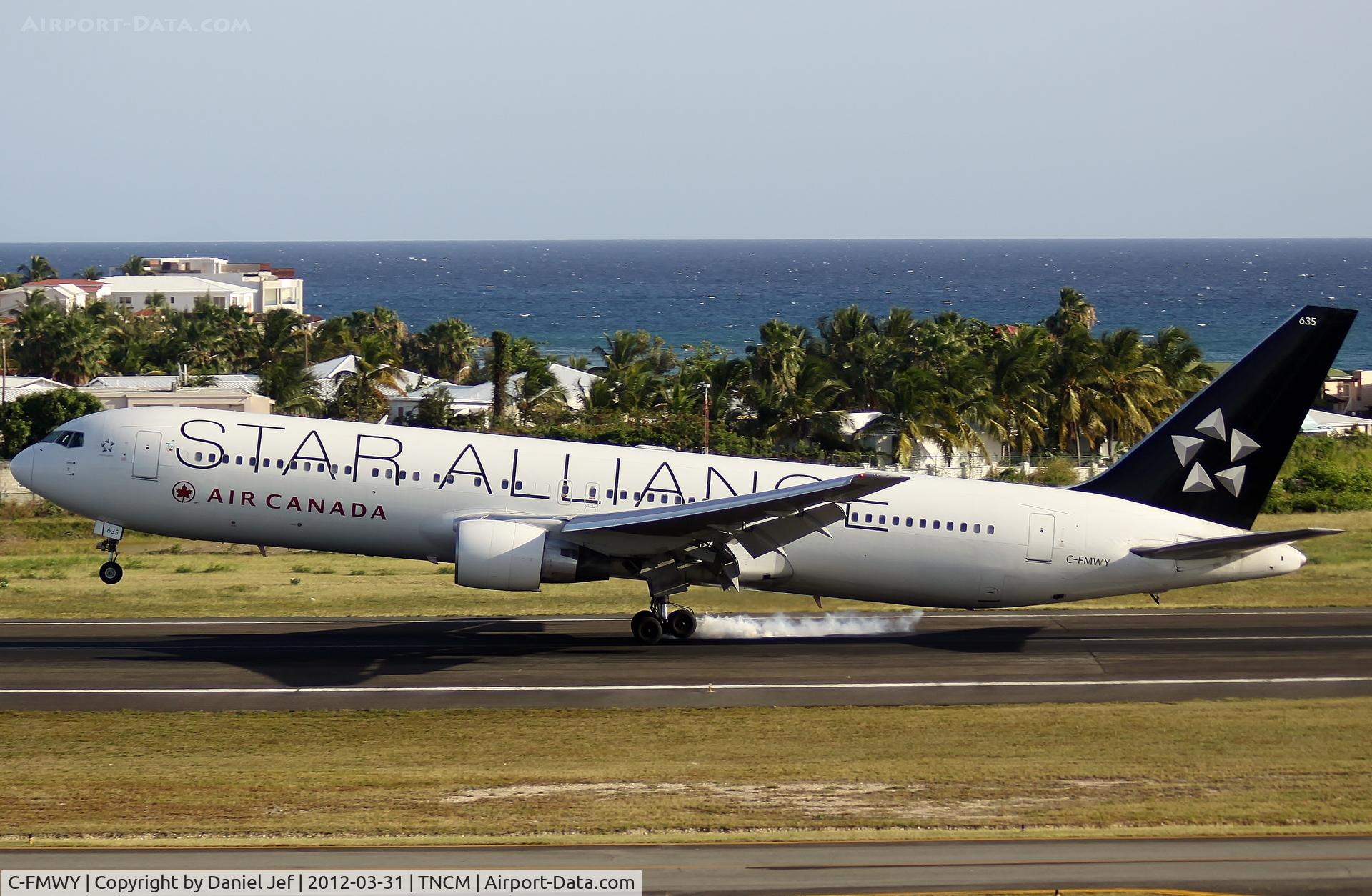 C-FMWY, 1996 Boeing 767-333 C/N 25587, C-FMWY