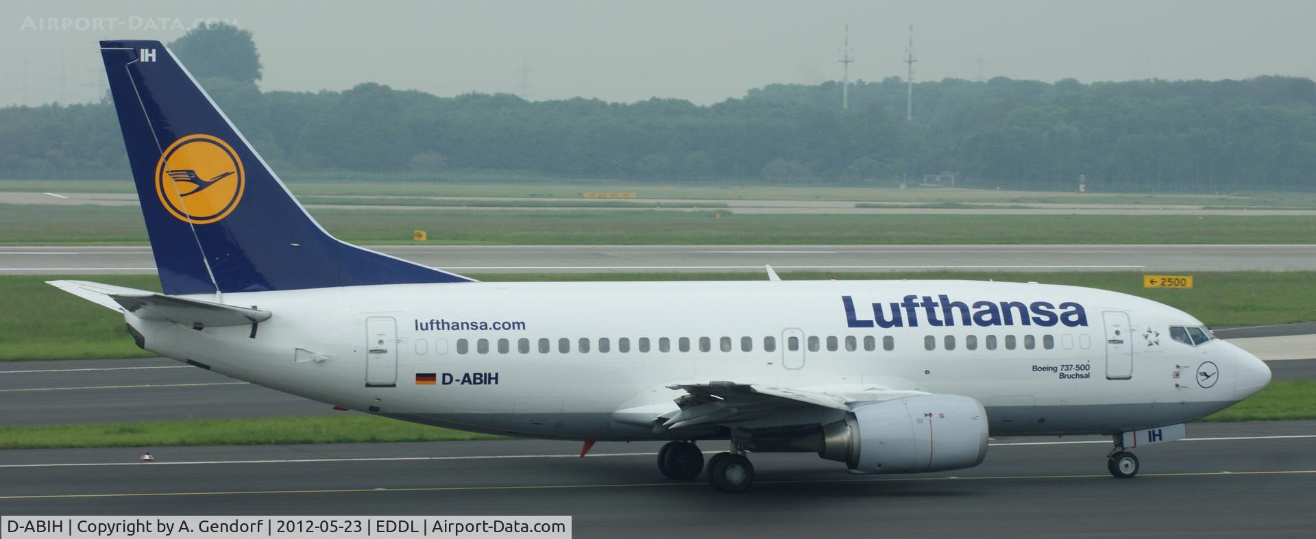 D-ABIH, 1991 Boeing 737-530 C/N 24821, Lufthansa, is taxiing for departure at Düsseldorf Int´l (EDDL)