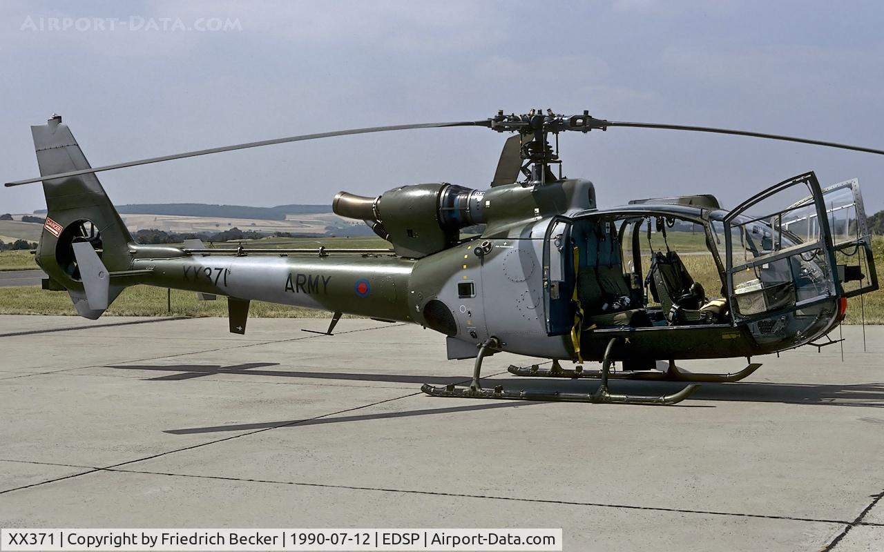 XX371, 1974 Westland SA-341B Gazelle AH1 C/N 1237, transient at Fliegerhorst Pferdsfeld
