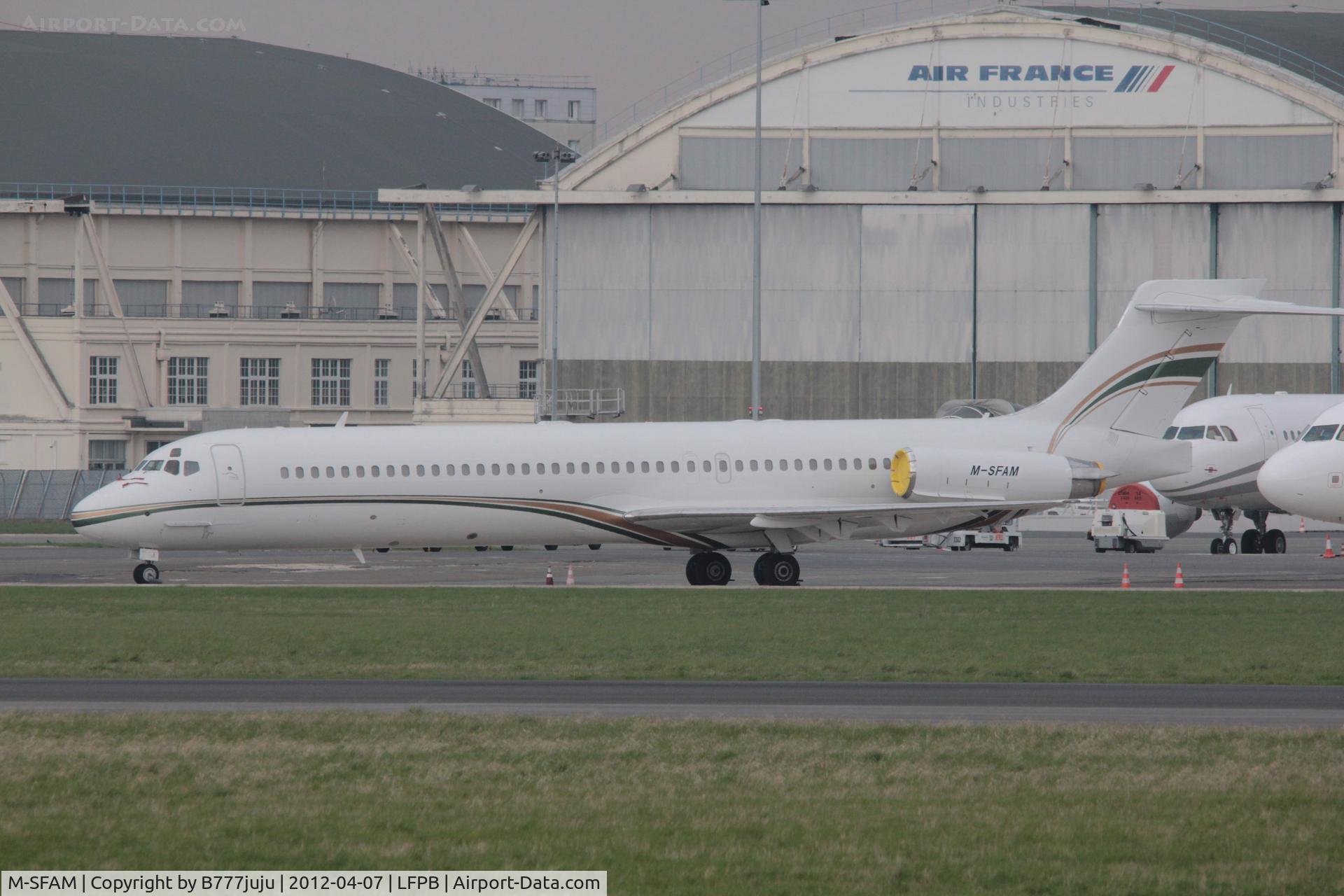 M-SFAM, 1992 McDonnell Douglas DC-9-87 C/N 53042, on transit at Le Bourget