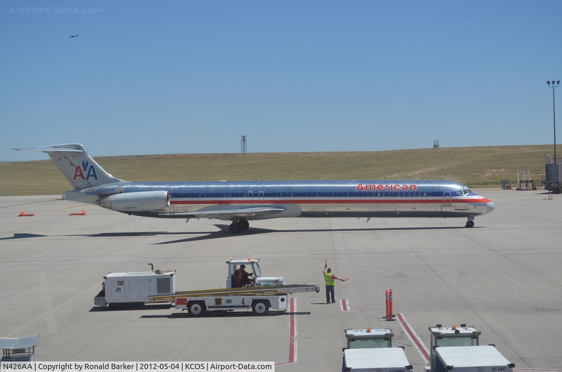 N426AA, 1986 McDonnell Douglas MD-82 (DC-9-82) C/N 49338, COS, CO
