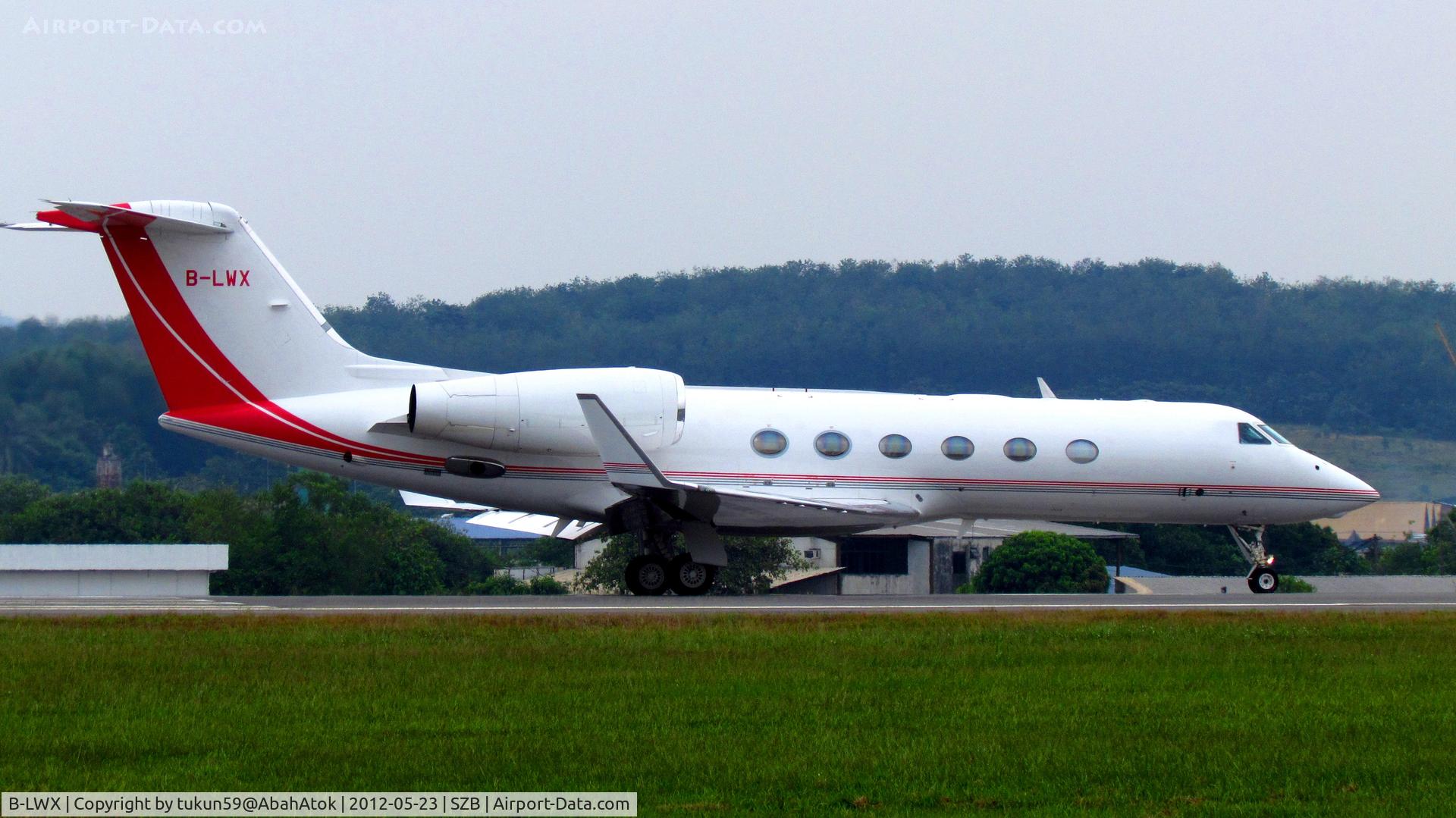 B-LWX, 2007 Gulfstream Aerospace GIV-X (G450) C/N 4096, Private Jet