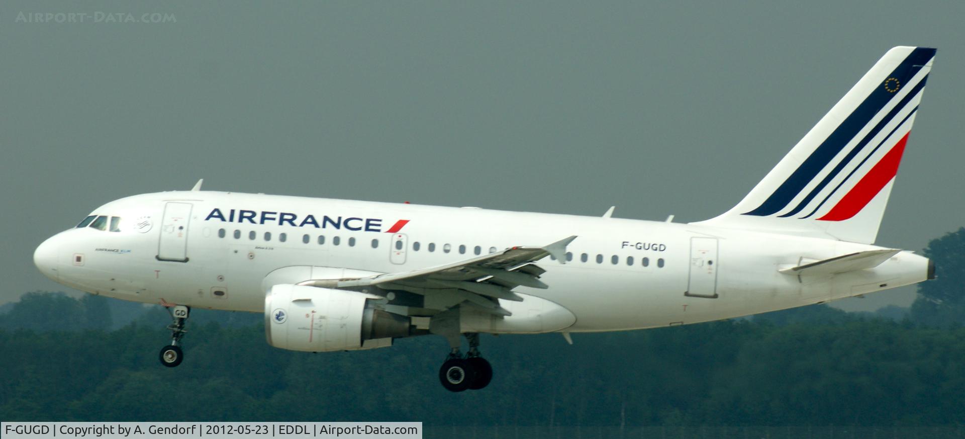 F-GUGD, 2003 Airbus A318-111 C/N 2081, Air France, is landing on Rwy23L at Düsseldorf Int´l (EDDL)