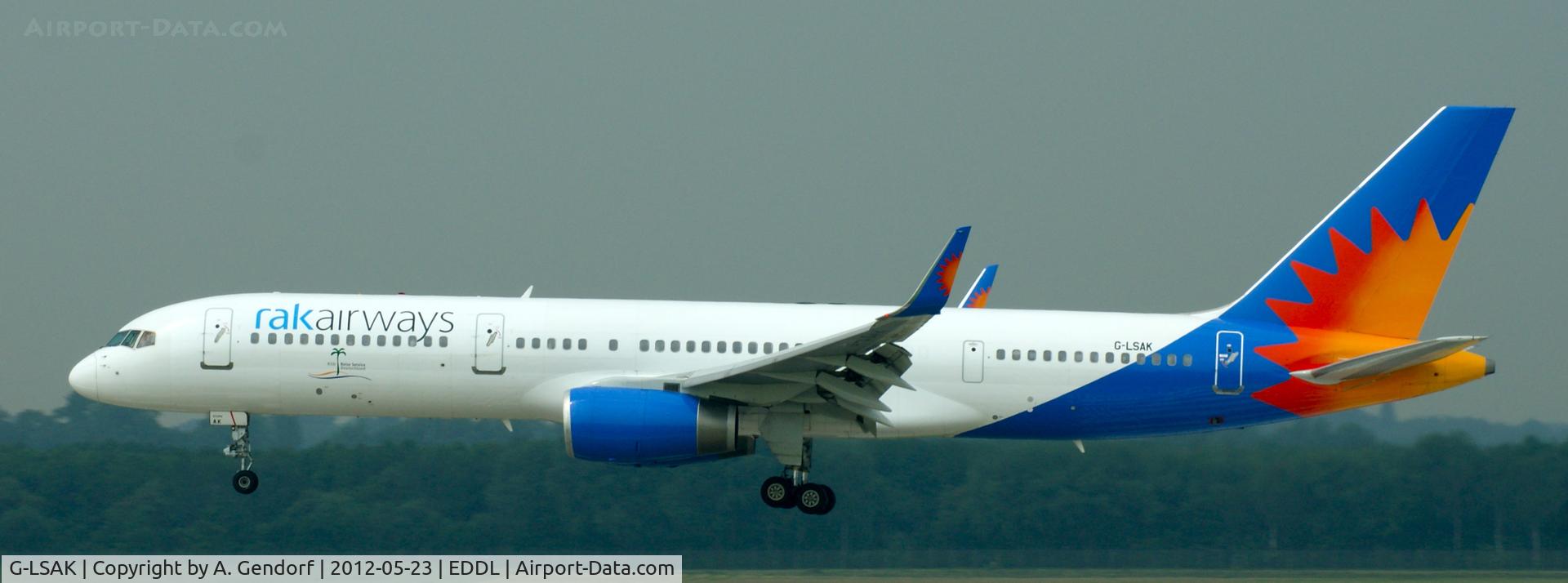 G-LSAK, 1996 Boeing 757-23N C/N 27973, RAK Airways, is on finals at Düsseldorf Int´l (EDDL)