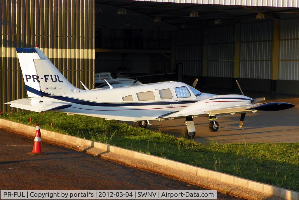 PR-FUL, 1975 Piper PA-34-200T C/N 34-7570266, Piper PA-34-200T