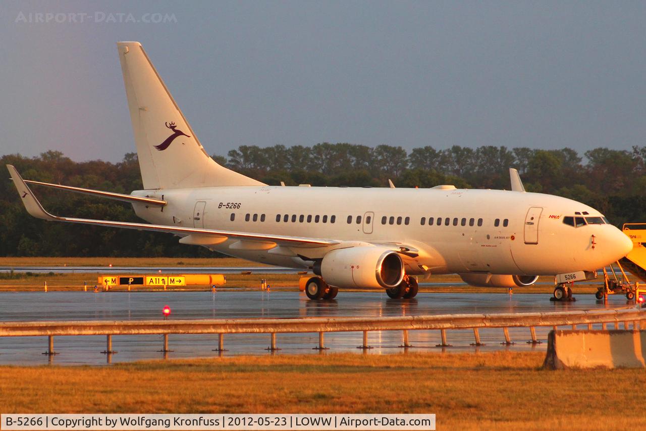 B-5266, 1999 Boeing 737-7AK C/N 29866, Deer Jet