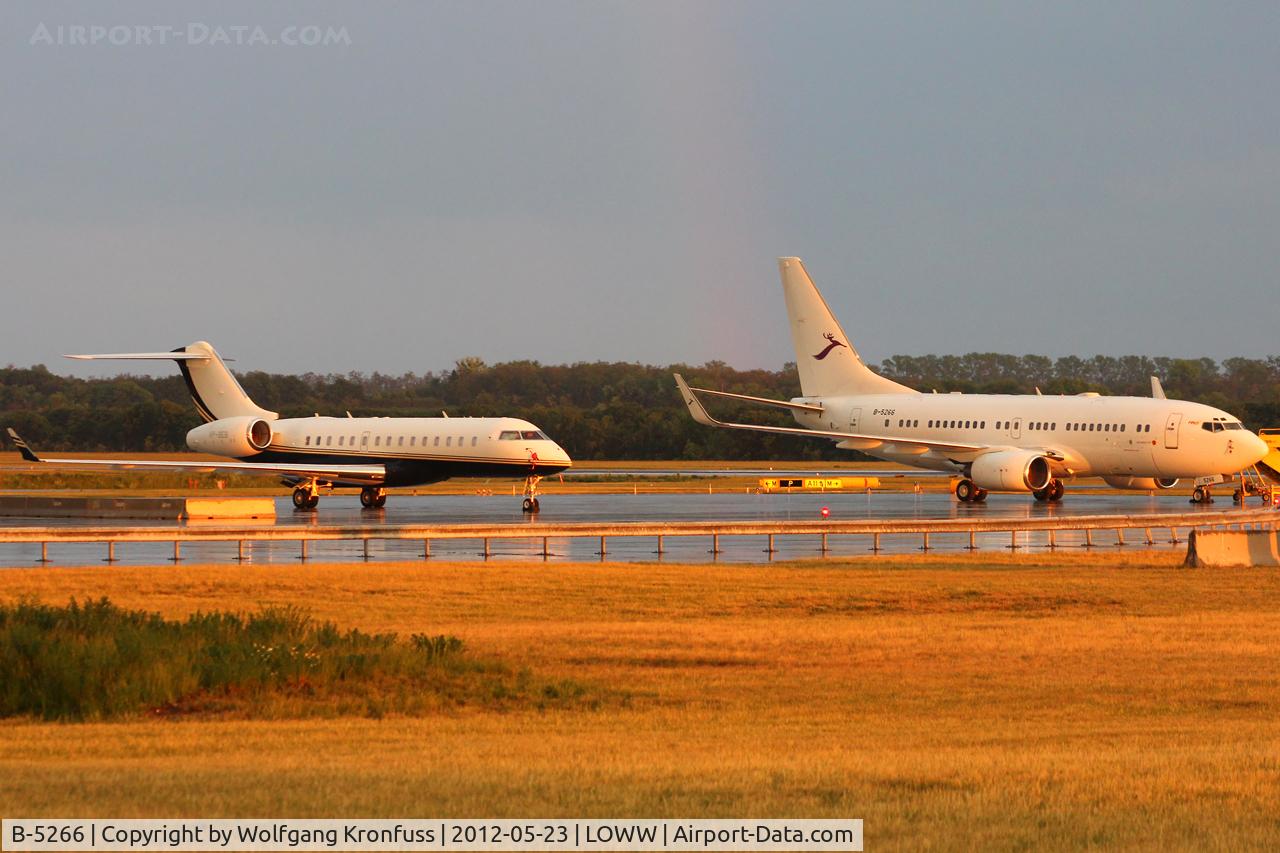 B-5266, 1999 Boeing 737-7AK C/N 29866, Deer Jet