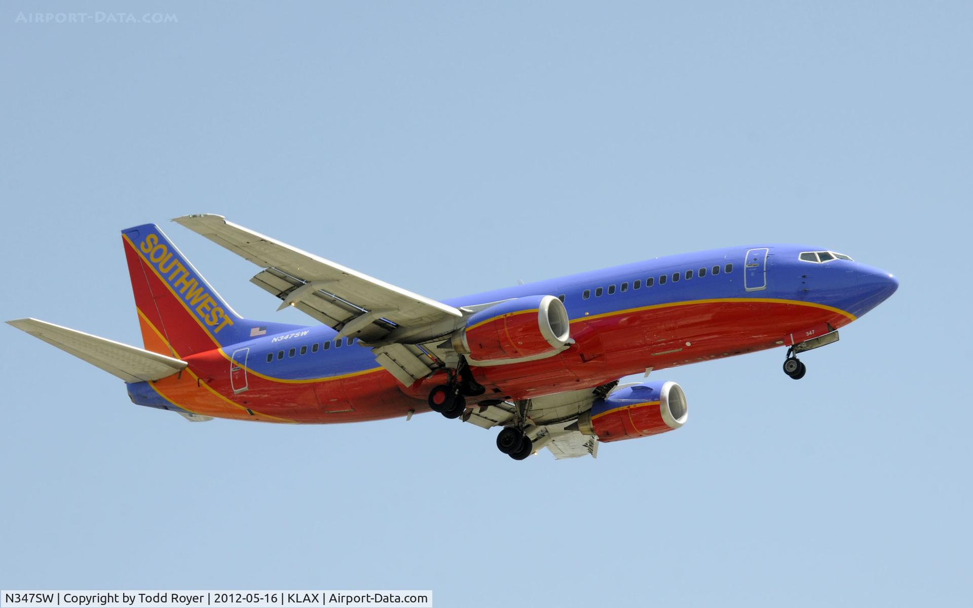 N347SW, 1989 Boeing 737-3H4 C/N 24374, Arriving at LAX on 24R