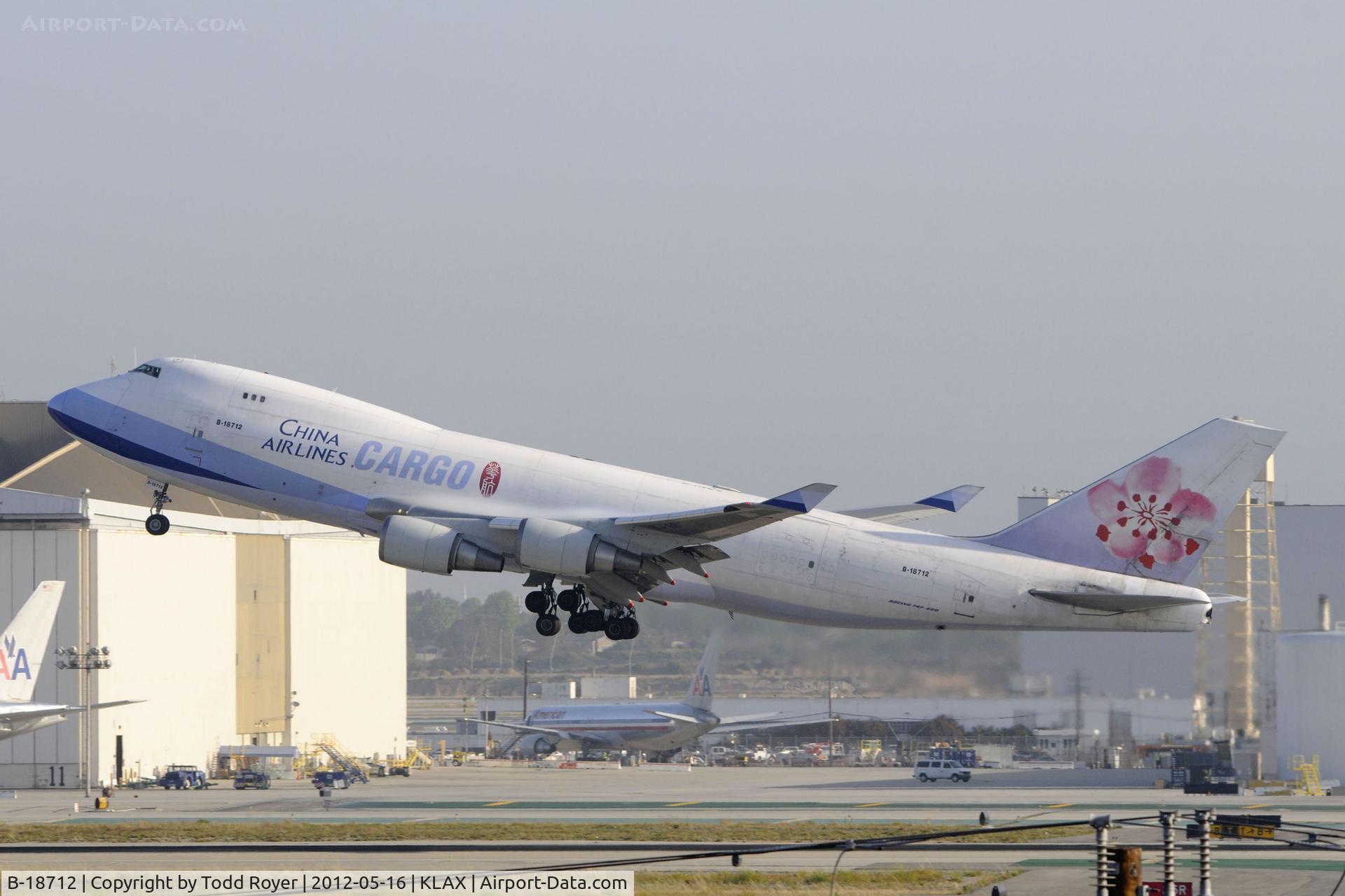 B-18712, 2003 Boeing 747-409F/SCD C/N 33729, Departing LAX on 25R