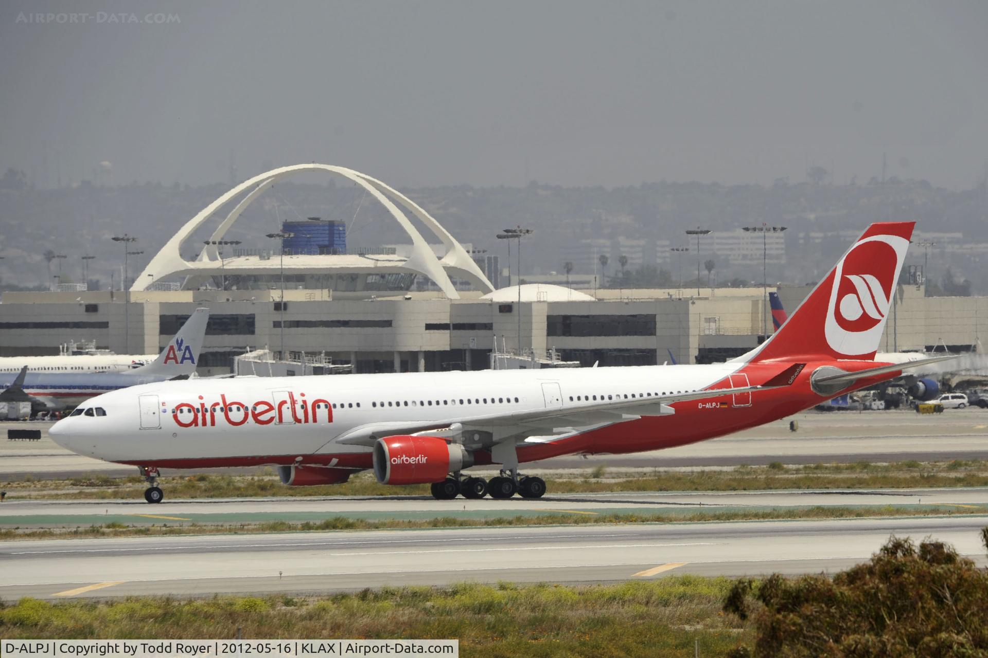 D-ALPJ, 2008 Airbus A330-223 C/N 0911, Taxiing to gate at LAX