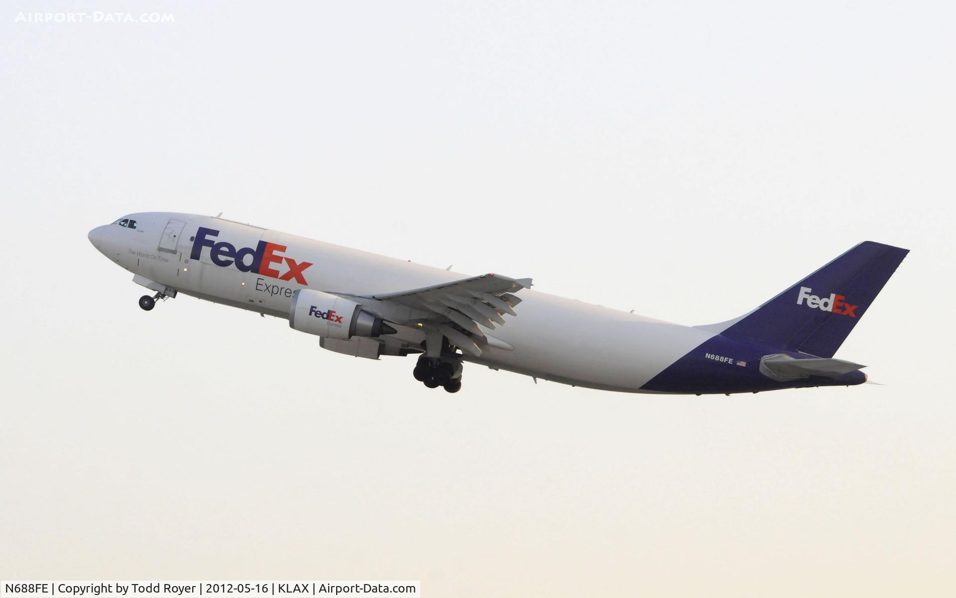 N688FE, 2007 Airbus A300F4-605R C/N 0874, Departing LAX on 25R