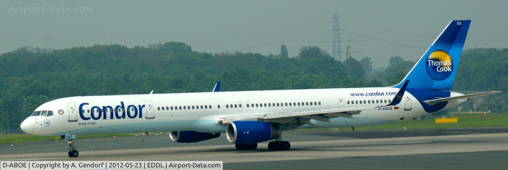 D-ABOE, 1999 Boeing 757-330 C/N 29012, Condor, is waiting for departure at Düsseldorf Int´l (EDDL)