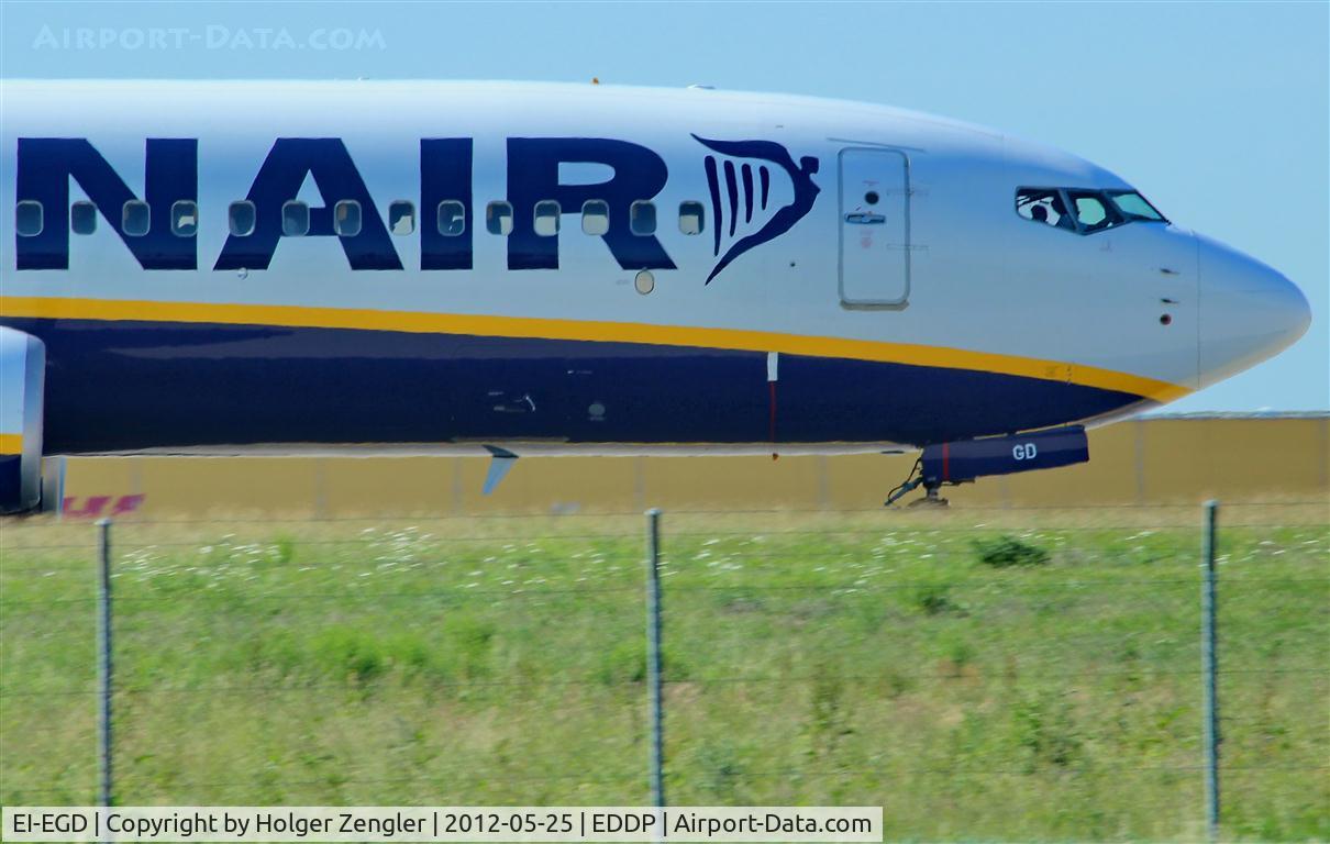 EI-EGD, 2010 Boeing 737-8AS C/N 34981, Passing by to parking positon.....