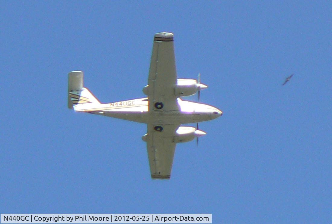 N440GC, 1982 Piper PA-44-180T Turbo Seminole C/N 44-8107065, N44OGC overflying Leamington Spa (with swallow) 25 May 2012