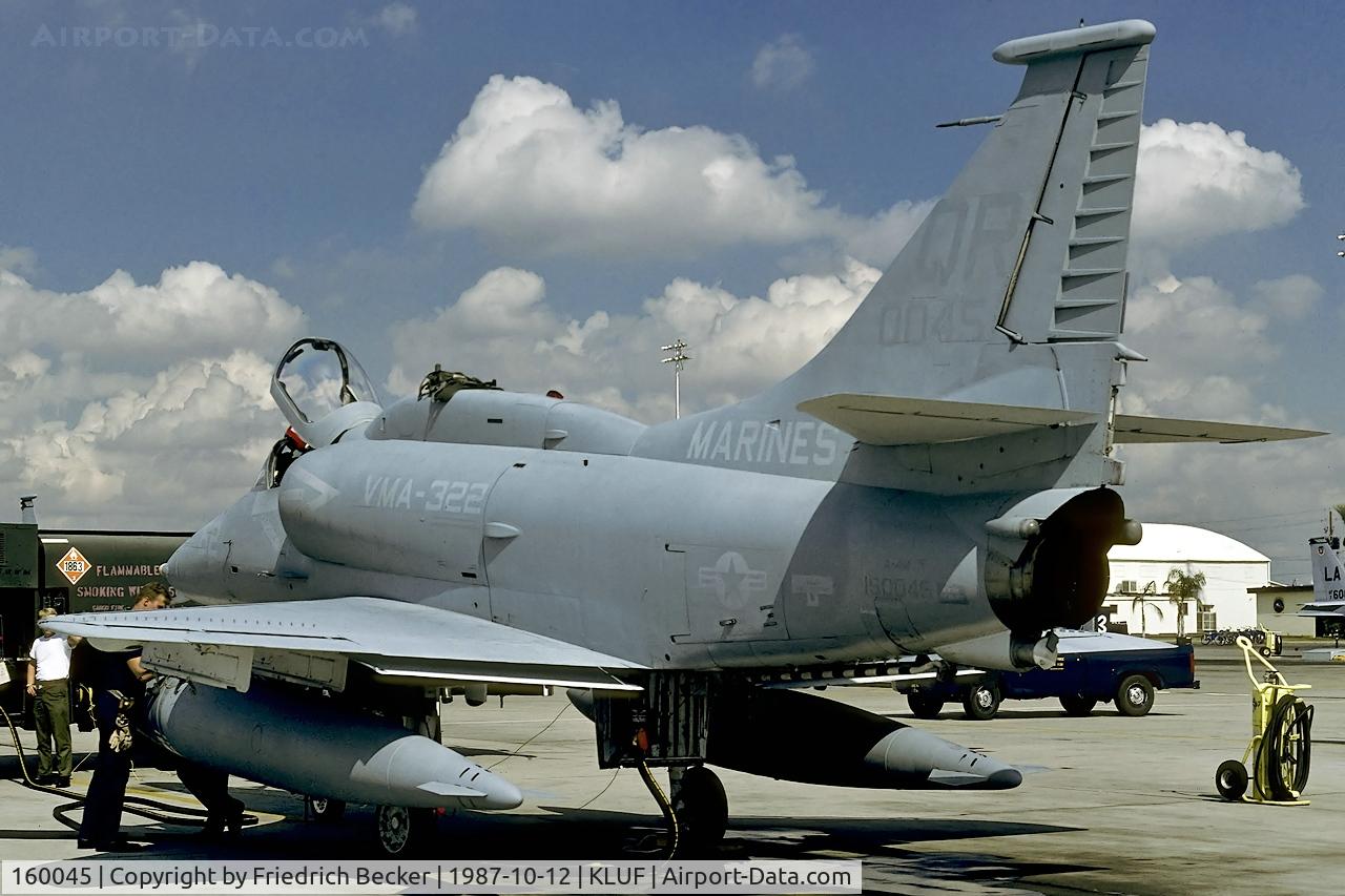 160045, 1976 Douglas A-4M Skyhawk C/N 14547, transient at Luke AFB