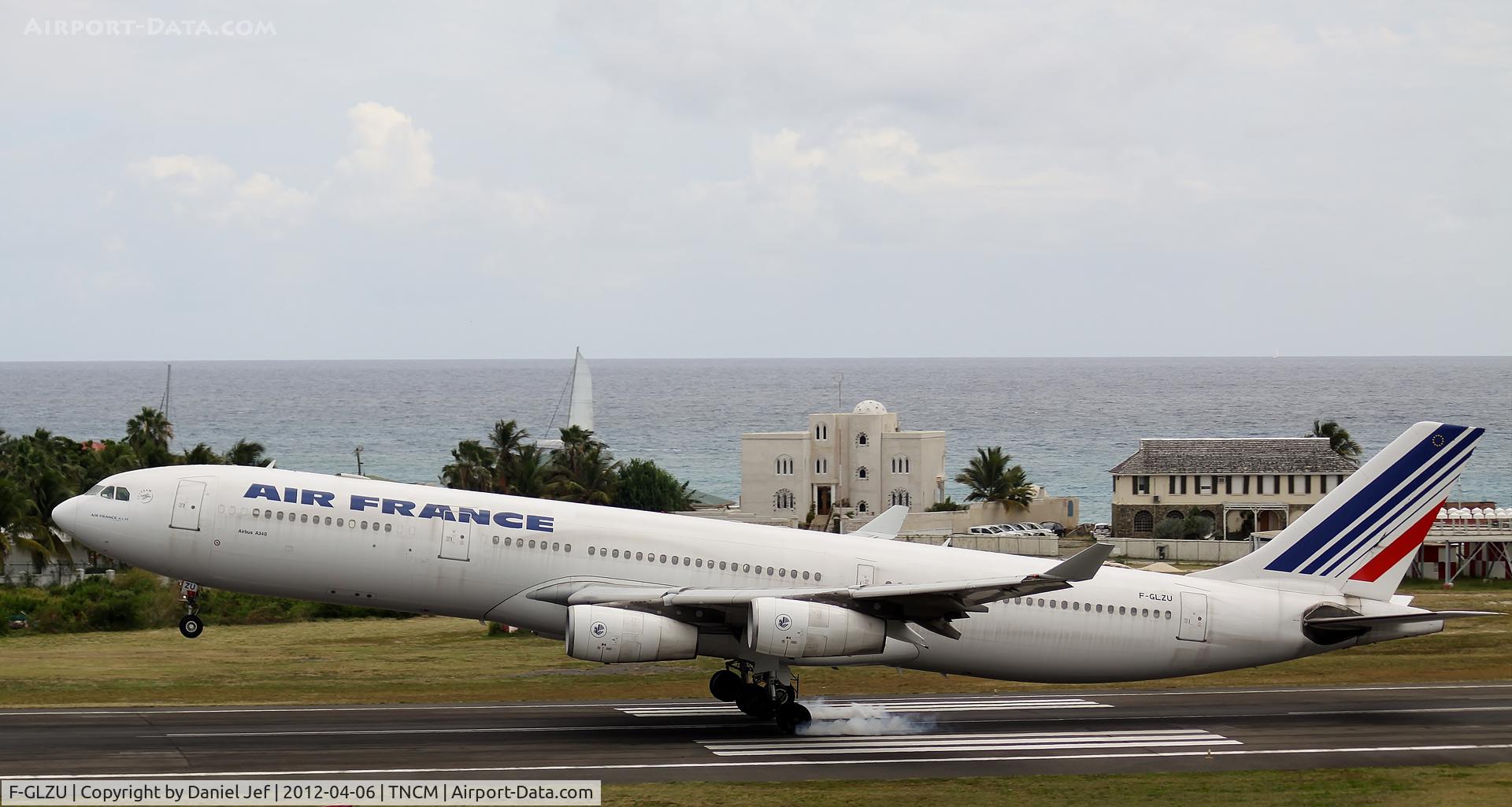F-GLZU, 2000 Airbus A340-313X C/N 377, F-GLZU