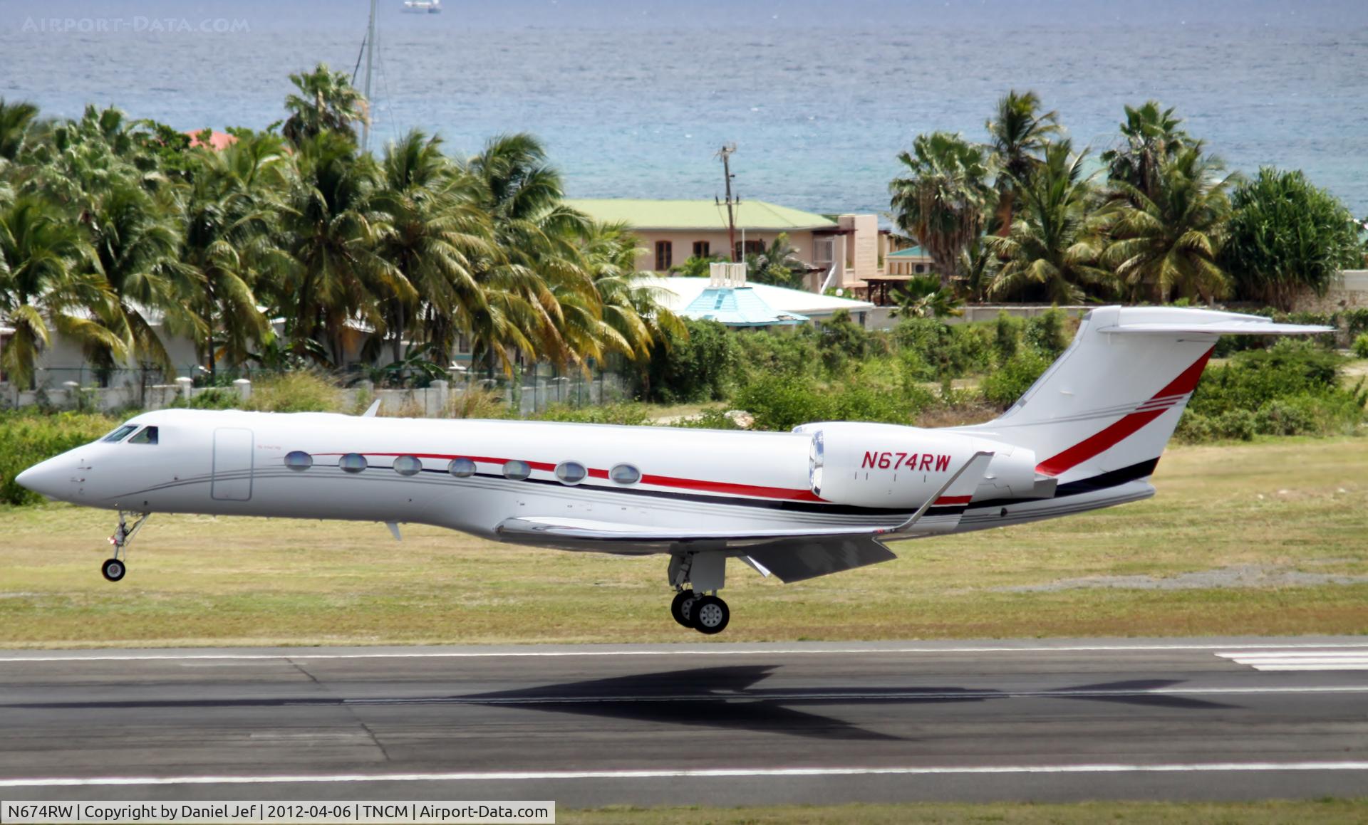 N674RW, 2009 Gulfstream Aerospace GV-SP (G550) C/N 5234, N674RW