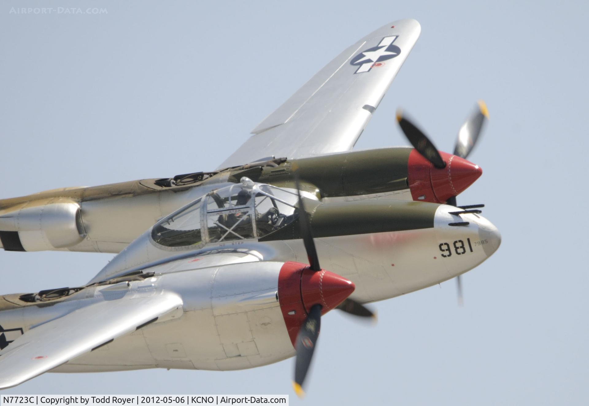 N7723C, 1944 Lockheed P-38L-5 Lightning C/N 7985, P-38 at 2012 Chino Airshow