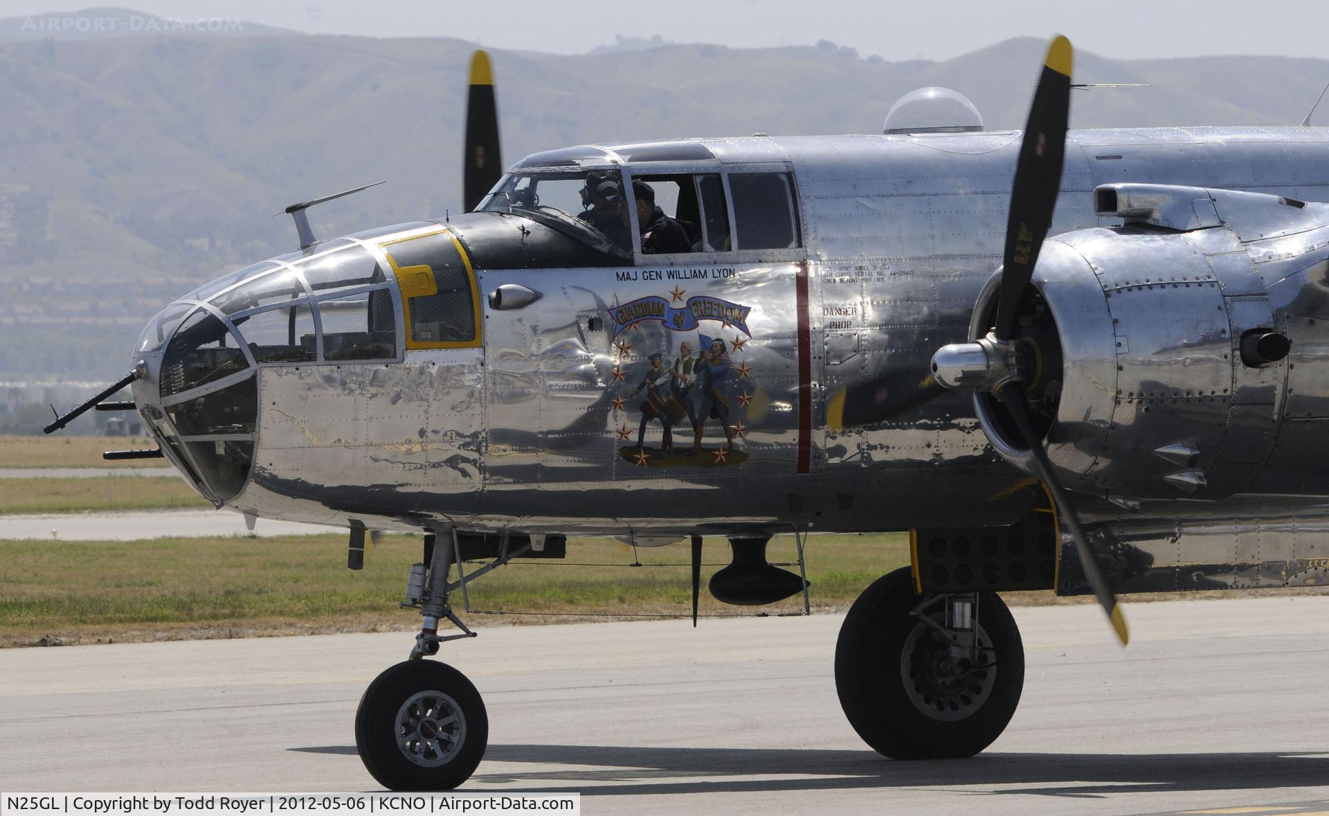 N25GL, 1944 North American TB-25N Mitchell C/N 44-29465 (108-32740), 2012 Chino Airshow