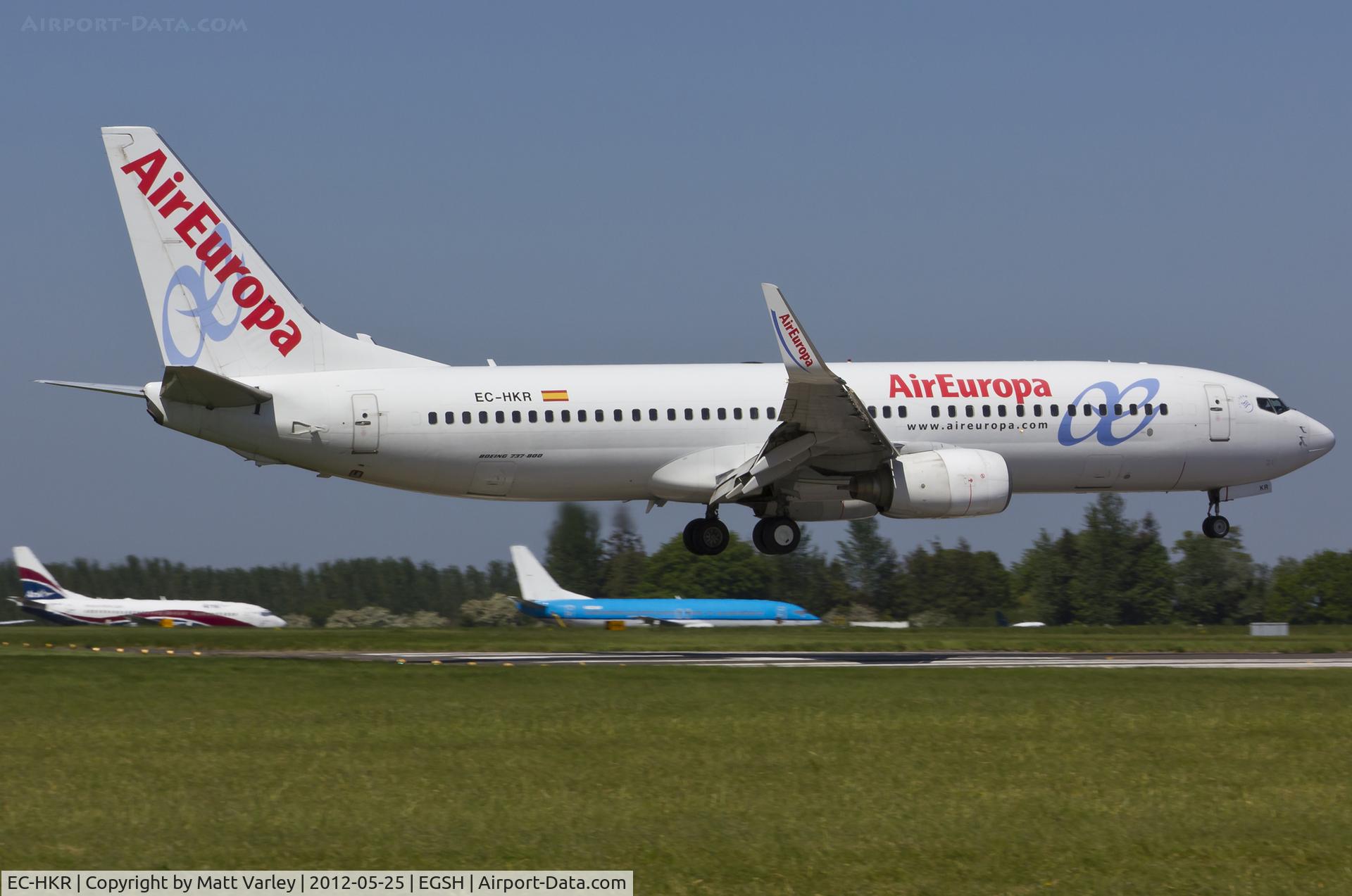 EC-HKR, 2000 Boeing 737-85P C/N 28536, arriving at EGSH for spray by Air Livery.