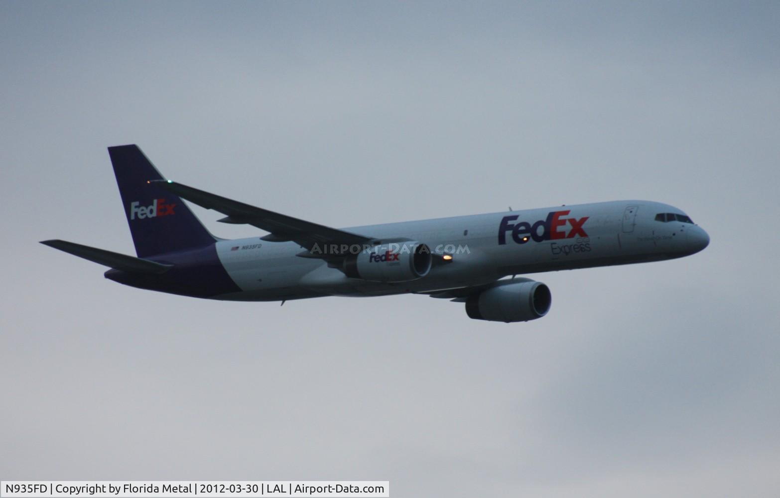 N935FD, 1983 Boeing 757-2T7 C/N 22780, Fed Ex 757